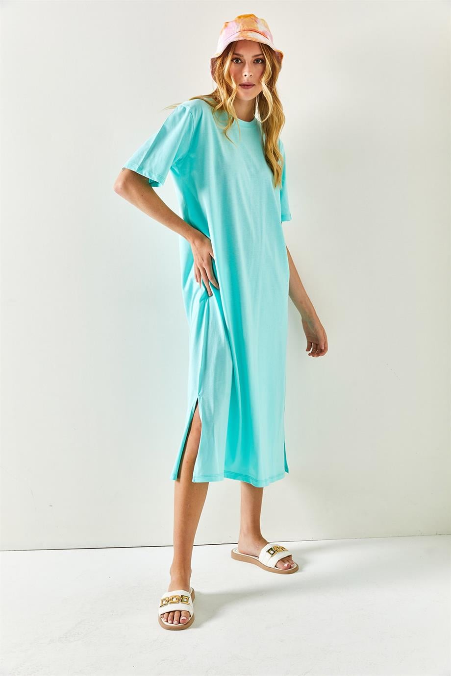 Yanı Yırtmaçlı Oversize Pamuk Elbise Mint Yeşili