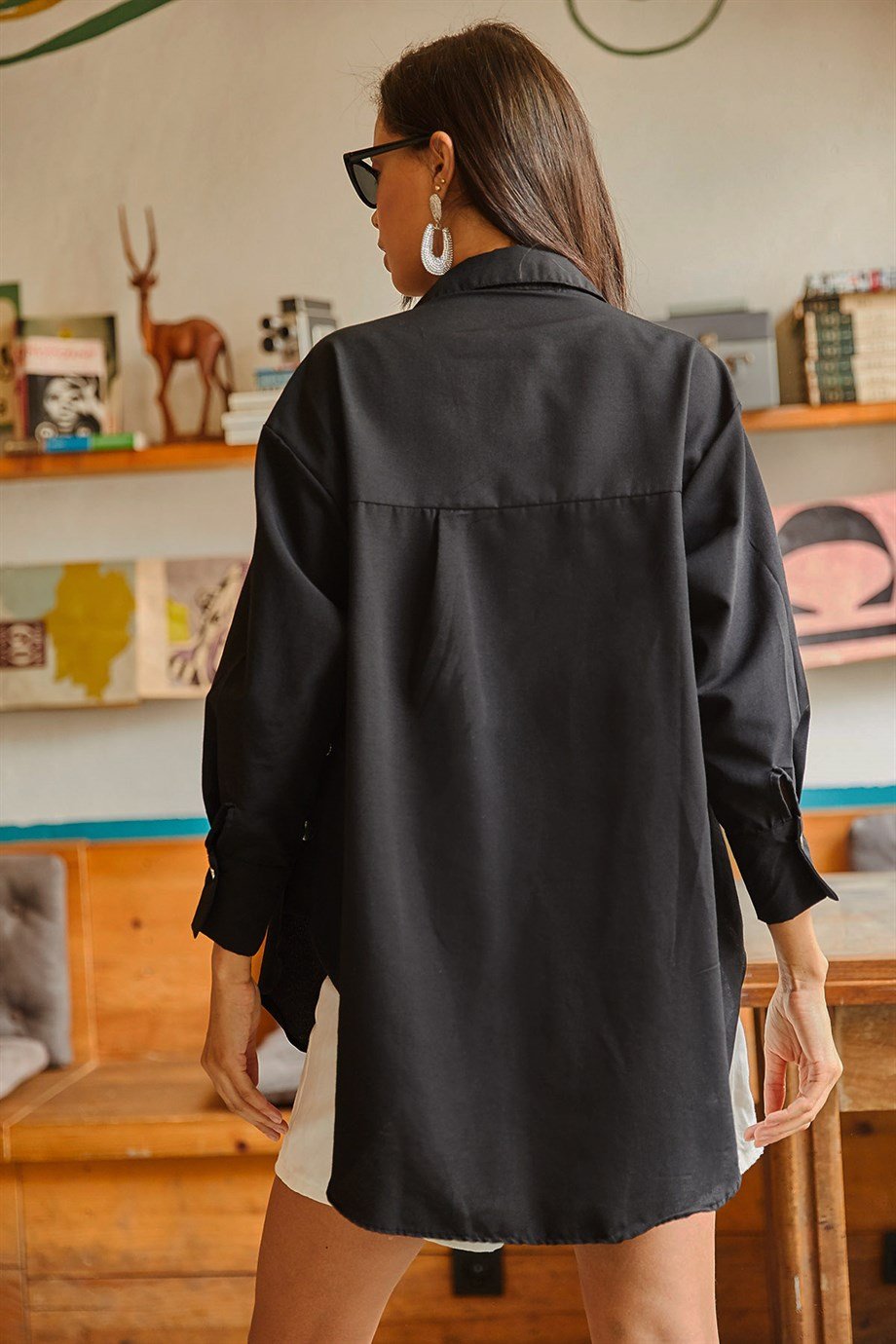 Yanları Düğme Detaylı Oversize Dokuma Gömlek Siyah