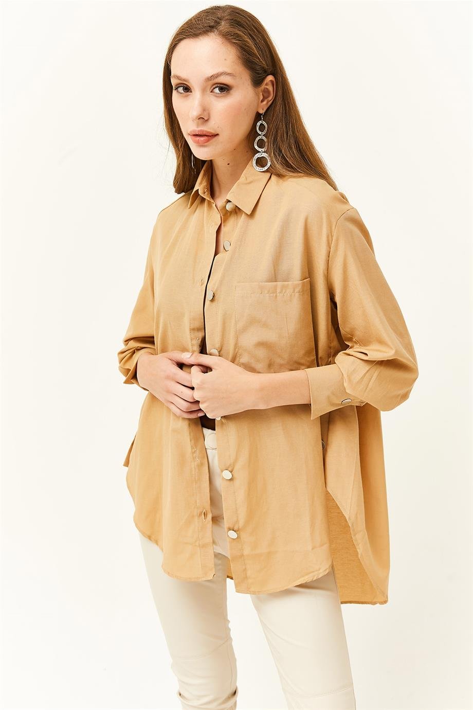 Yanları Düğme Detaylı Oversize Dokuma Gömlek Camel