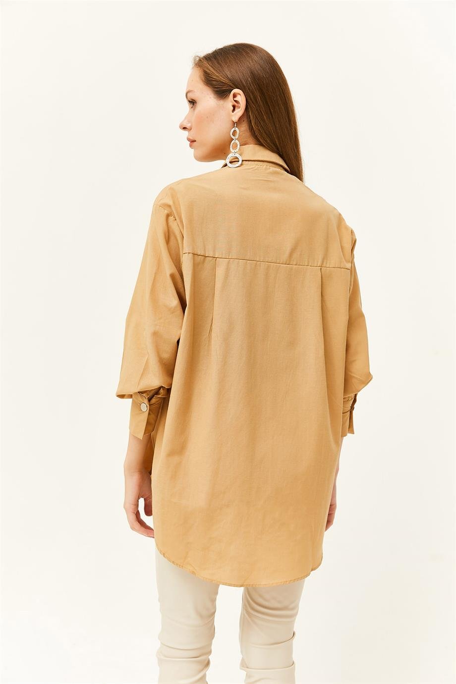 Yanları Düğme Detaylı Oversize Dokuma Gömlek Camel