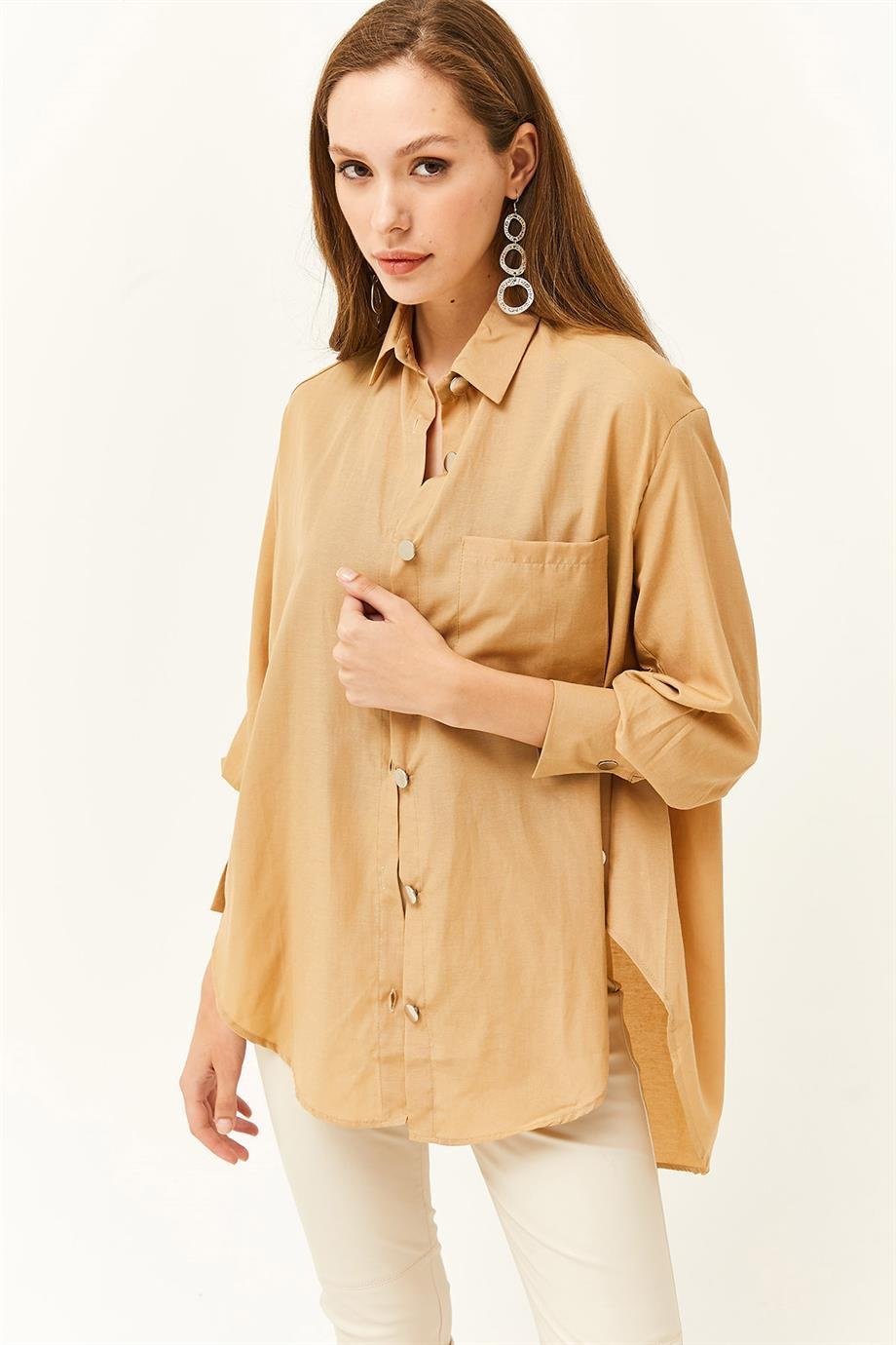 Yanları Düğme Detaylı Oversize Dokuma Gömlek Camel