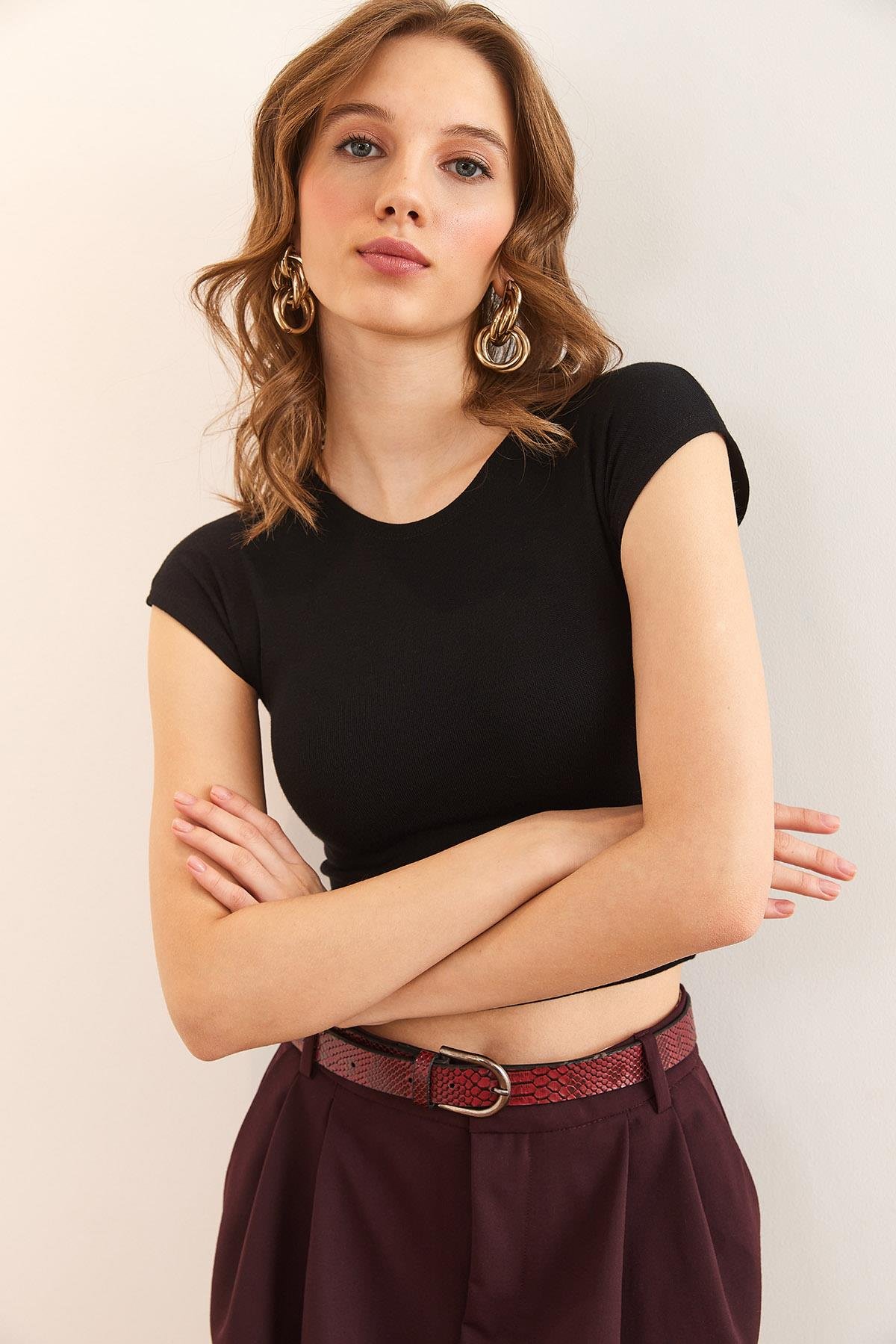 Yarasa Crop Viskon Bluz Siyah