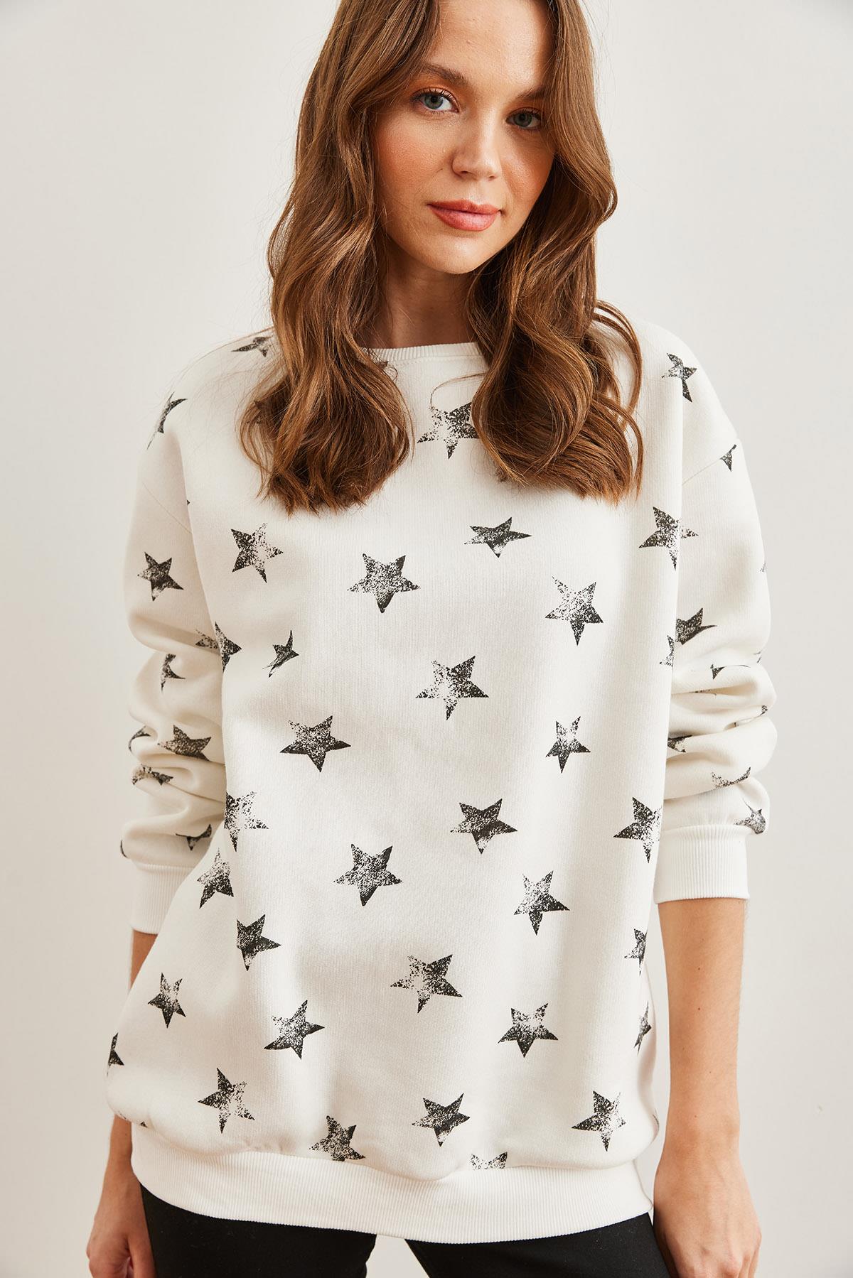 Yıldız Baskılı Oversize Şardonlu Sweatshirt Ekru Siyah