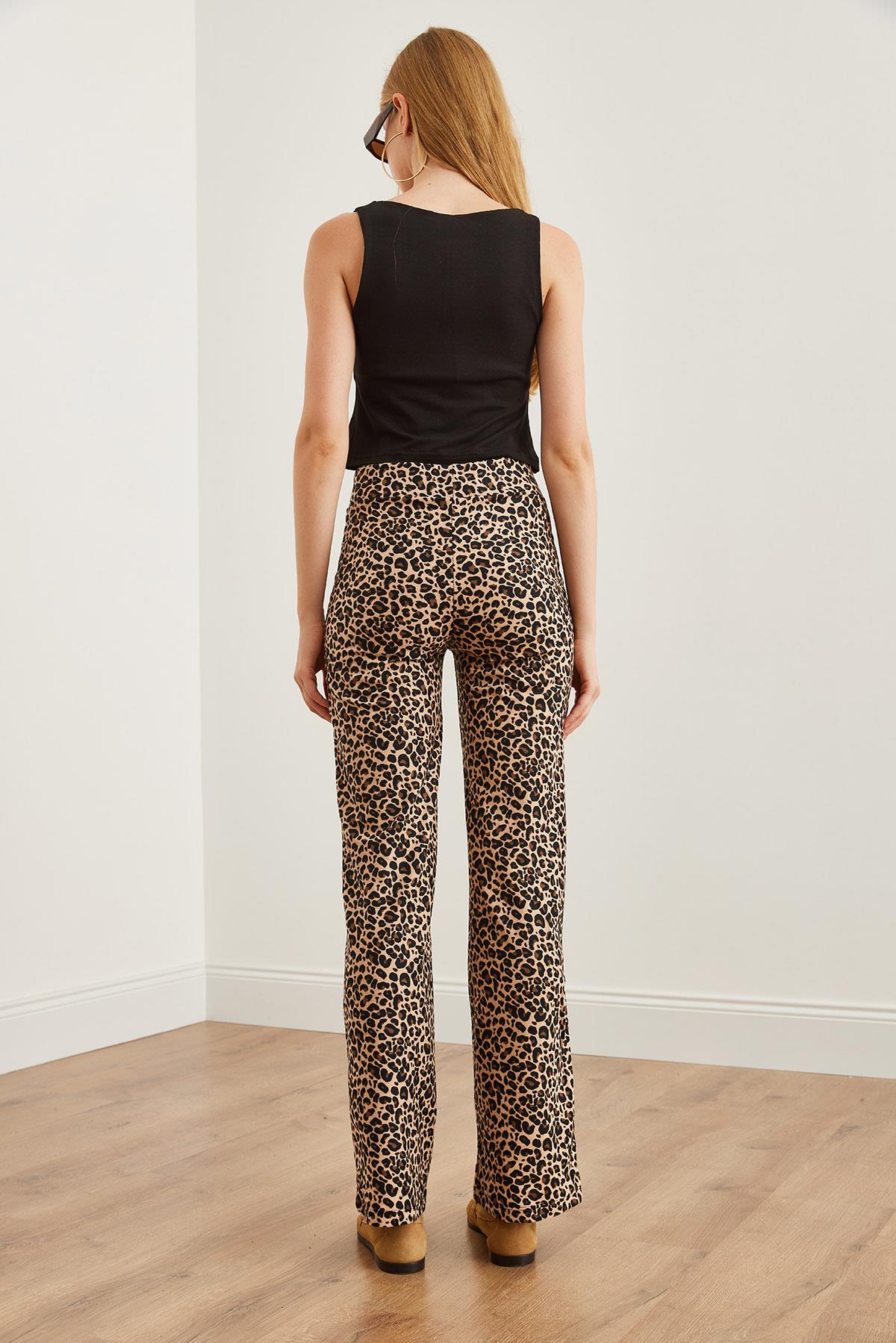 Yüksek Bel Süet Dokulu Bol Paça Pantolon Leopar Bej