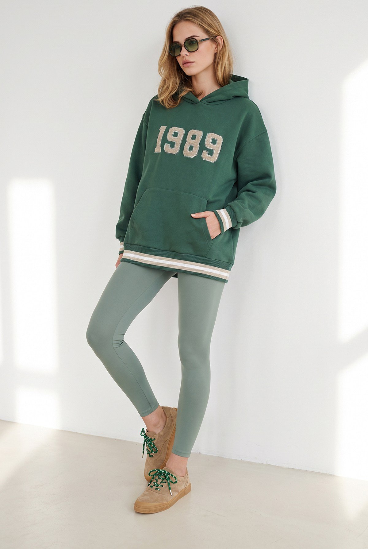 Yumuşak Dokulu Şardonlu Nakış Şerit Detaylı Sweatshirt Yeşil