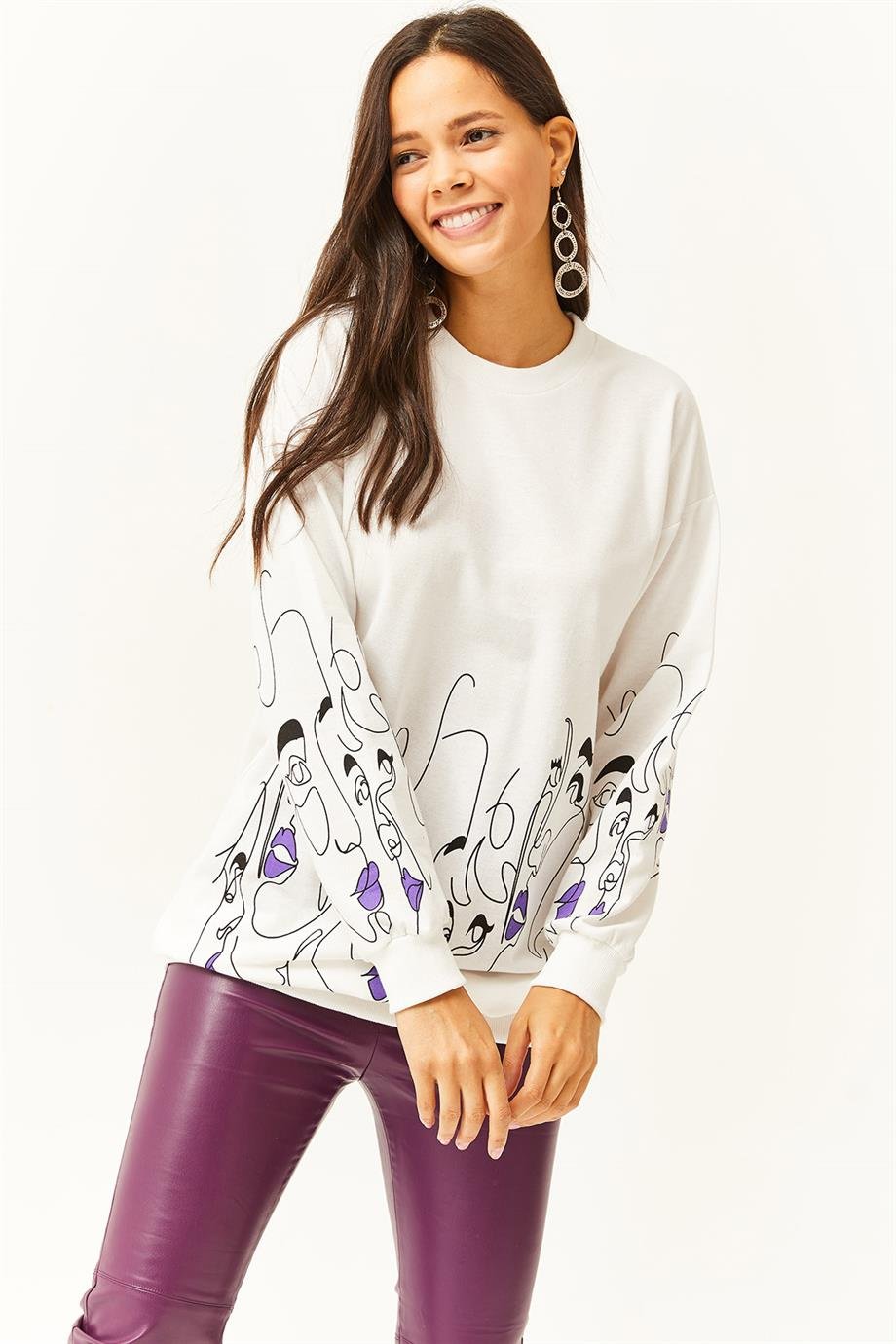 Yüz Figürlü Oversize Sweatshirt Beyaz