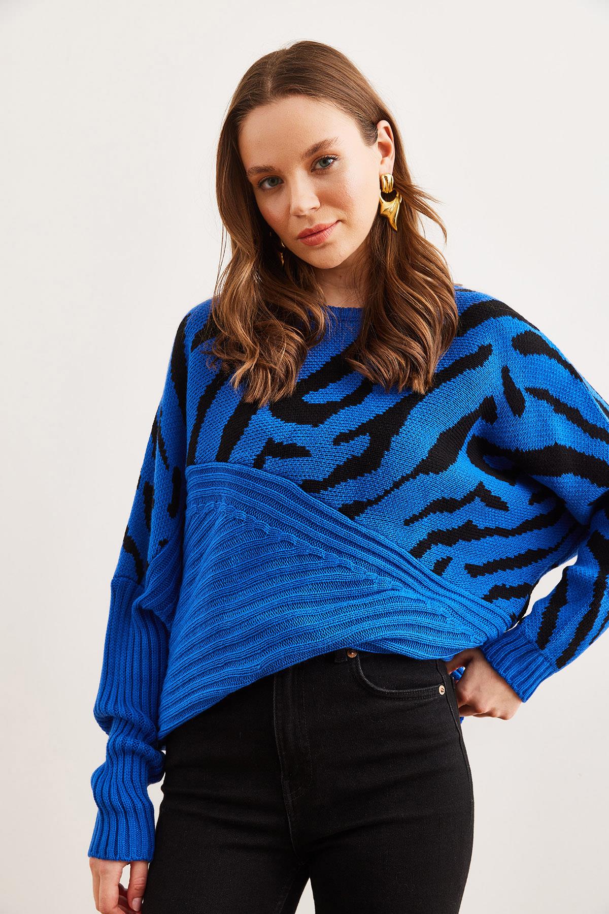 Zebra Detaylı Triko Kazak Saks Mavi