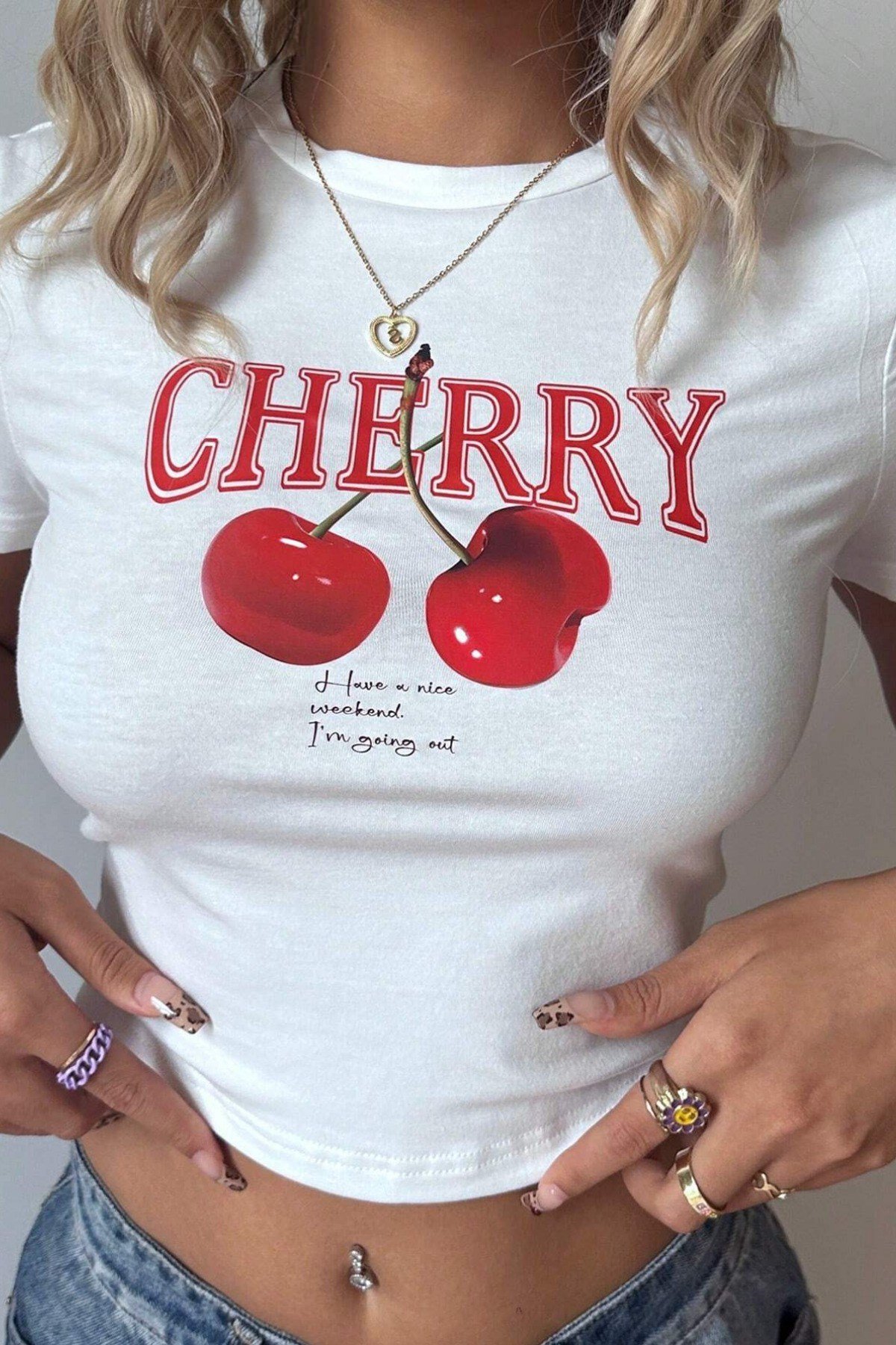 Tarz CoolCropCHRYCRP01-B-LKadın Baskılı Crop Tişört - Cherry Desenli, Yazlık Kısa Kollu Bluz