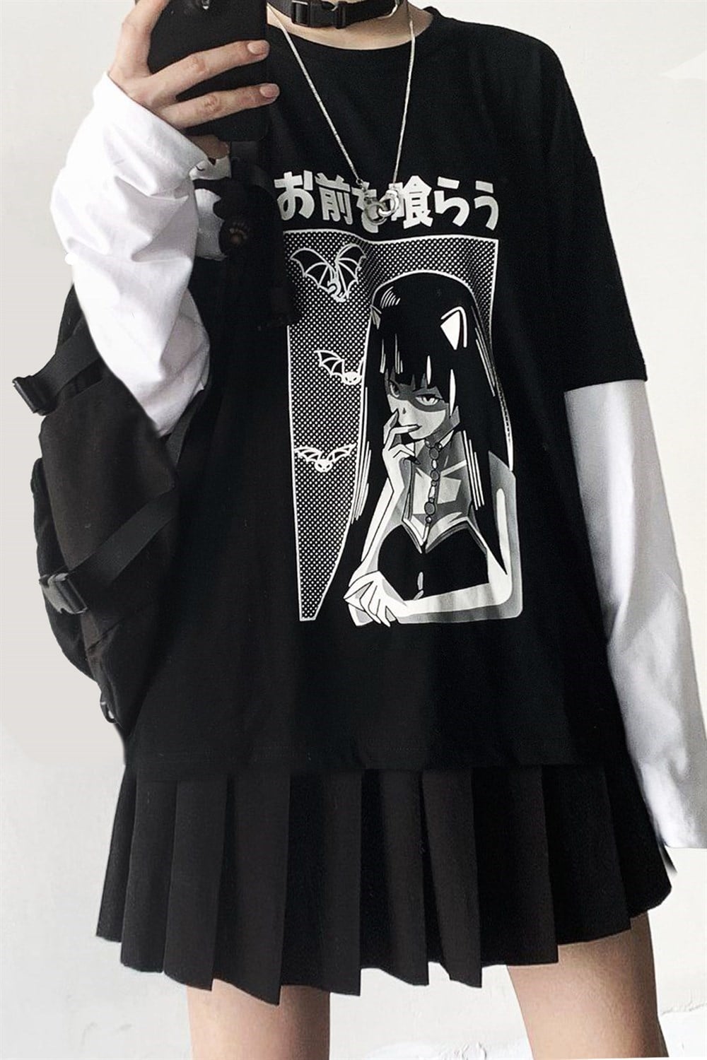 Beyaz Kol Eklemeli Anime Sweatshirt