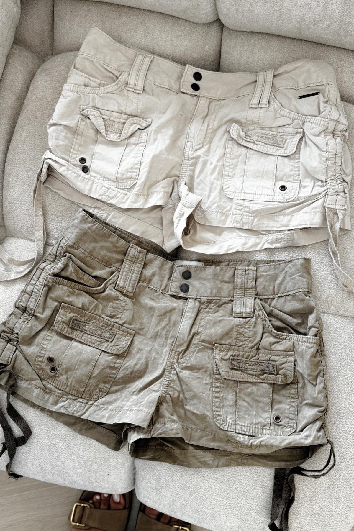 Cream Yanı Büzgülü Mini Şort