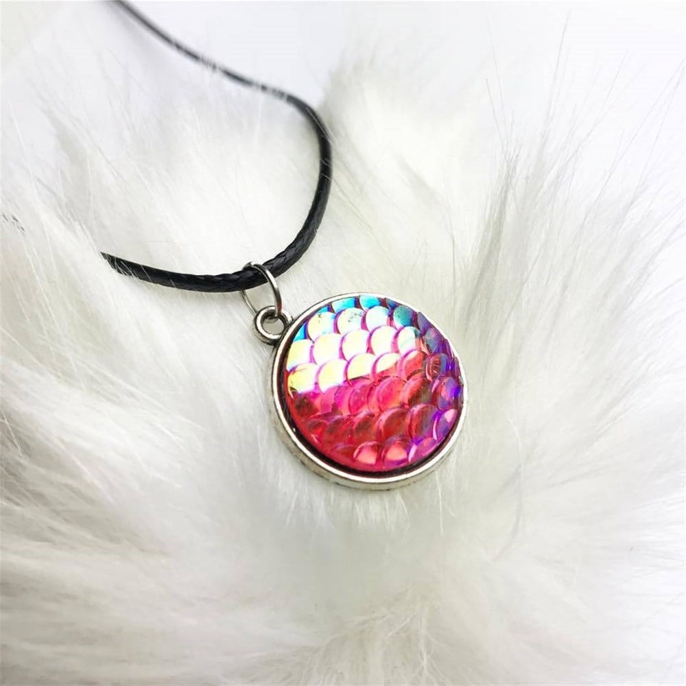 Deniz Kızı Pullu Kolye Kırmızı