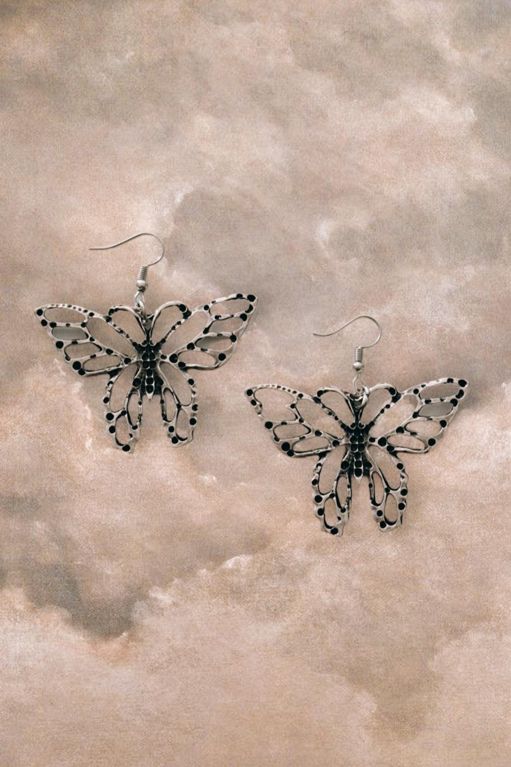 Dotted Butterfly Küpe