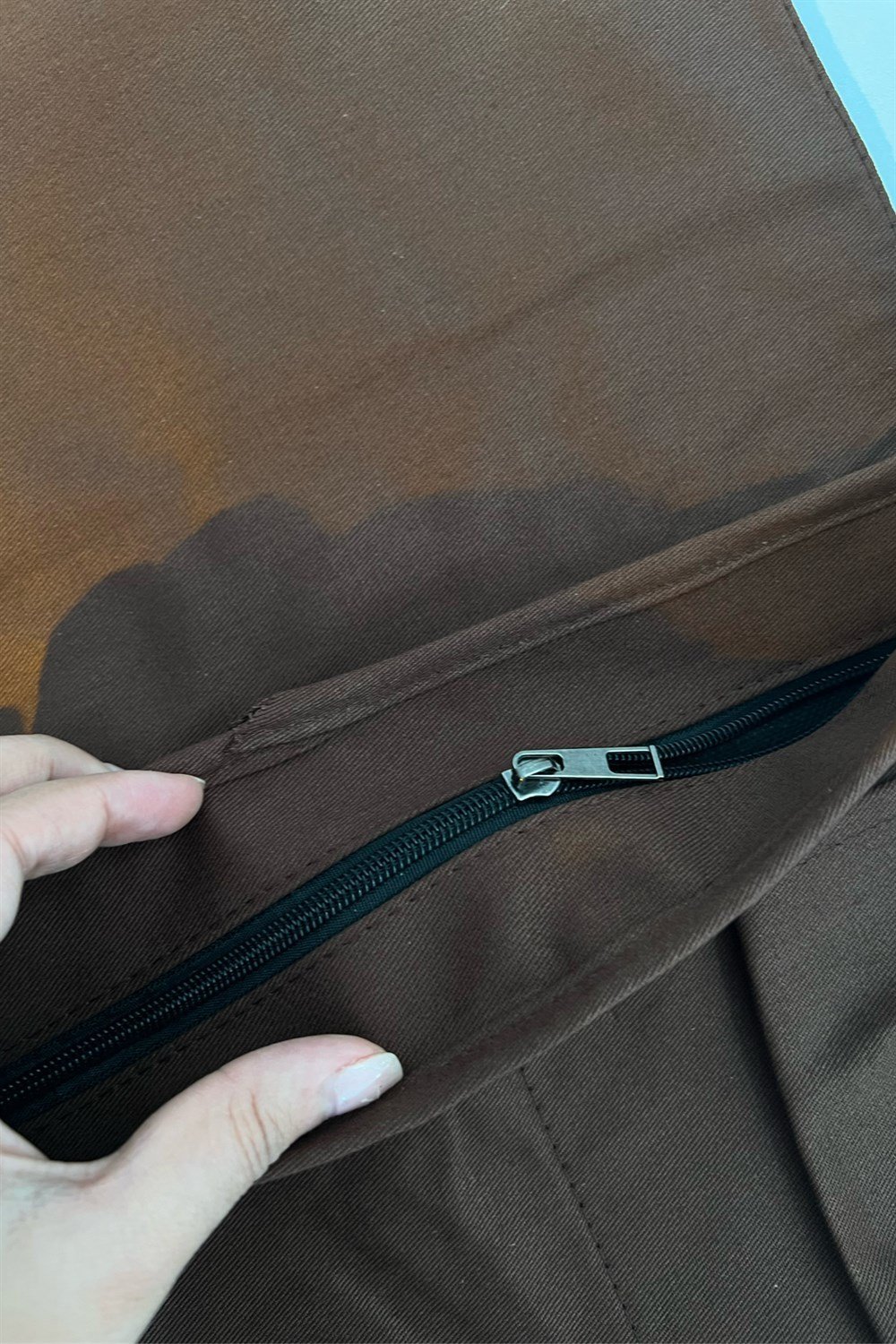 Kahverengi Postacı Çanta