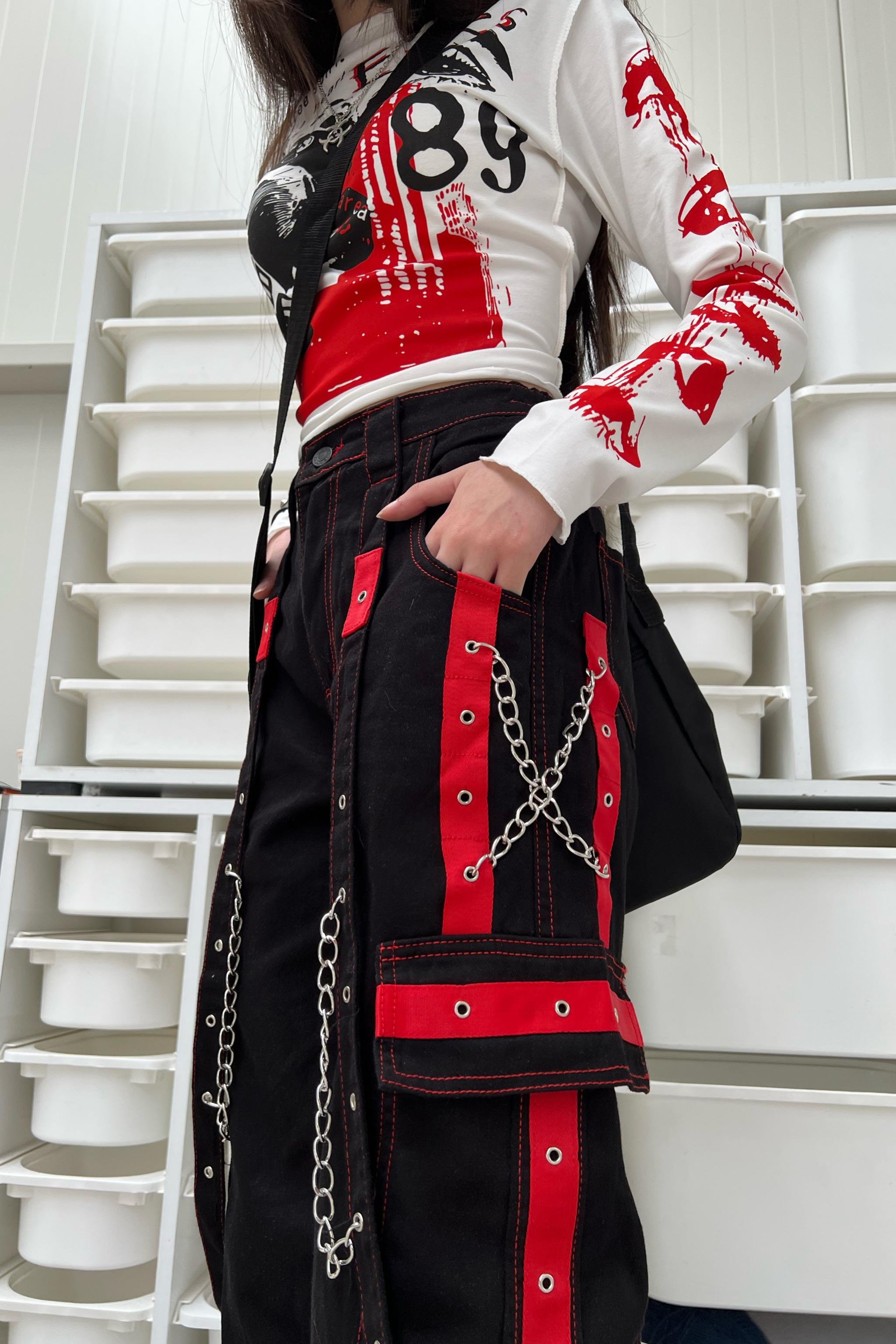 Kırmızı İpli Zincir Detay Kargo Pantolon