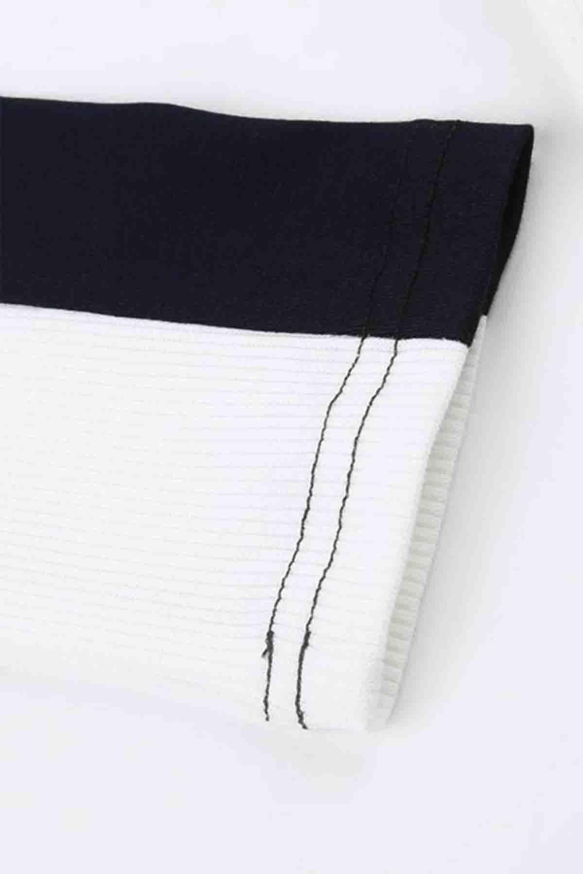 Line Detail Zippered Crop