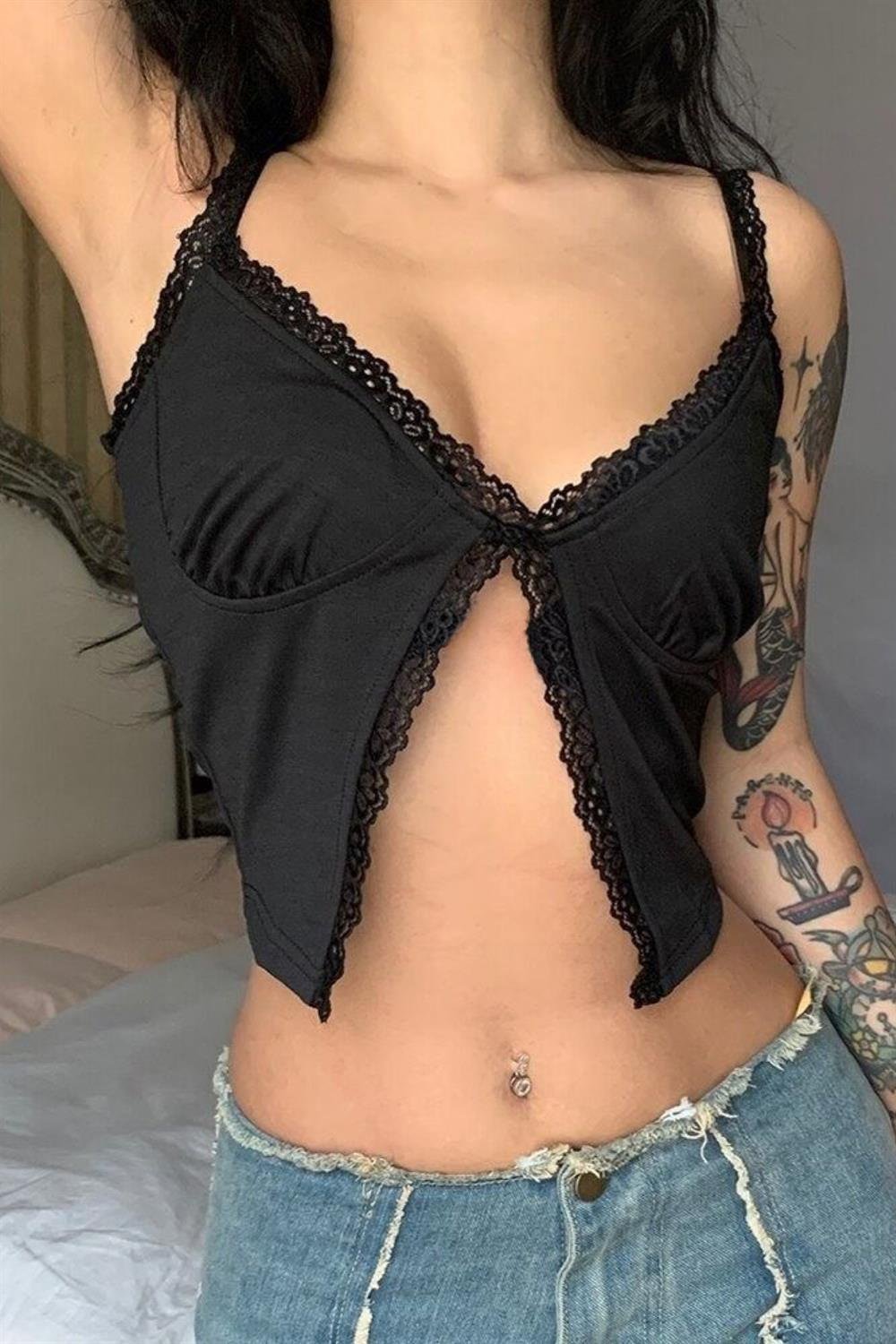 Low-Cut Lace Bluz