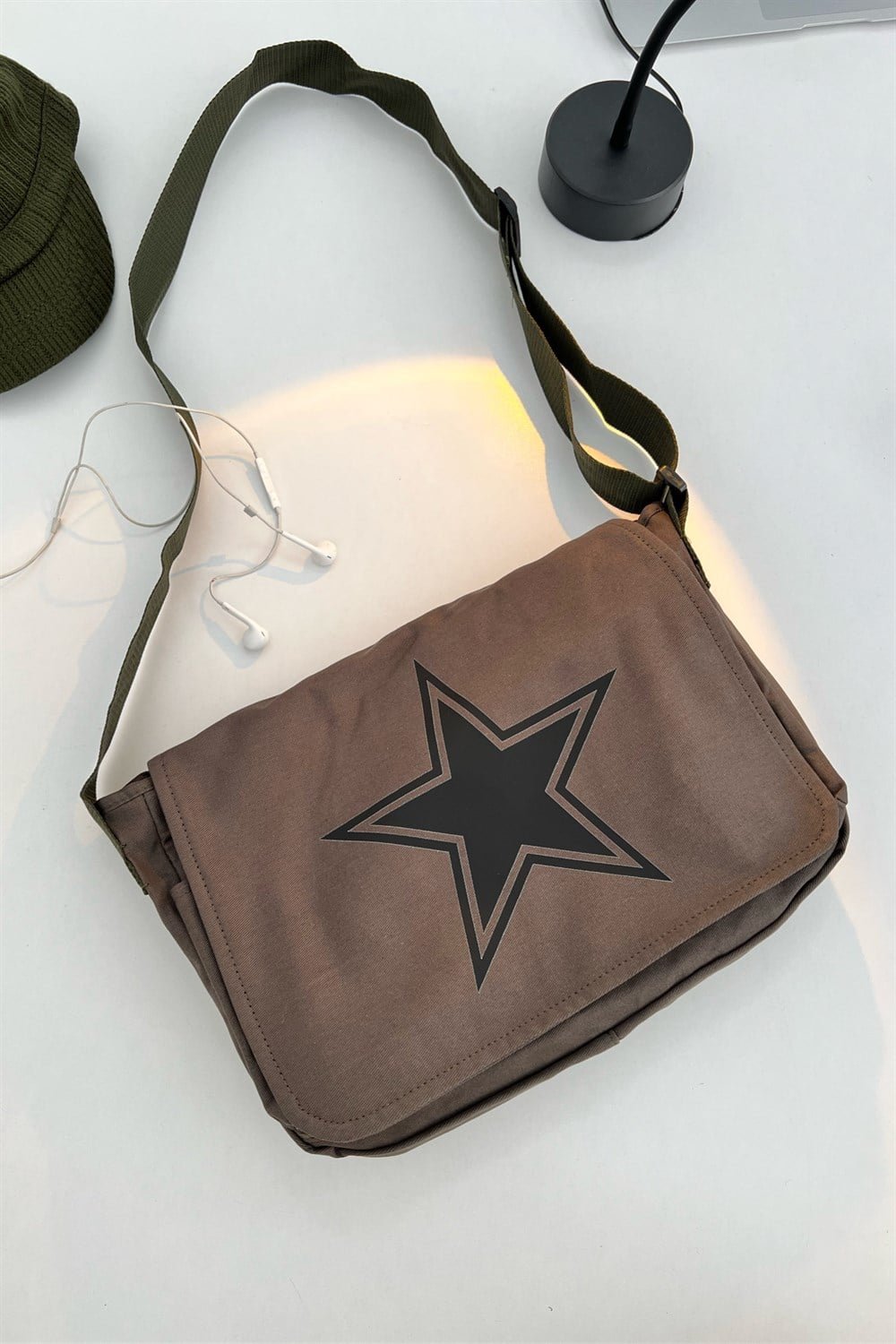 Nested Star Postacı Çantası