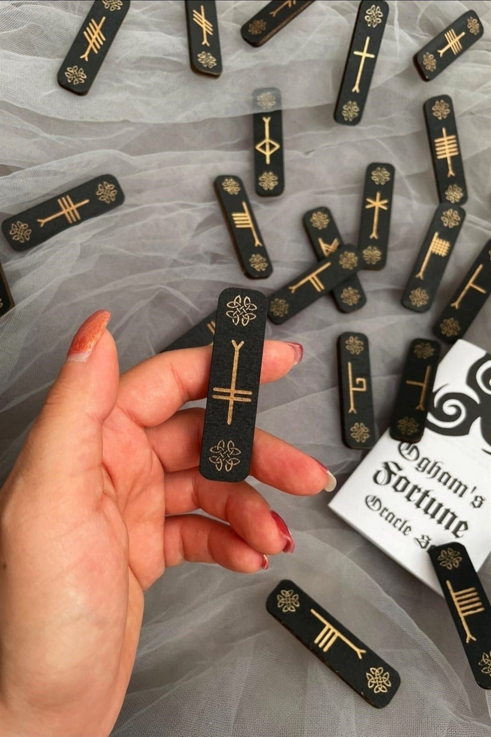 Oghams Fortune Oracle Keseli Rune Set