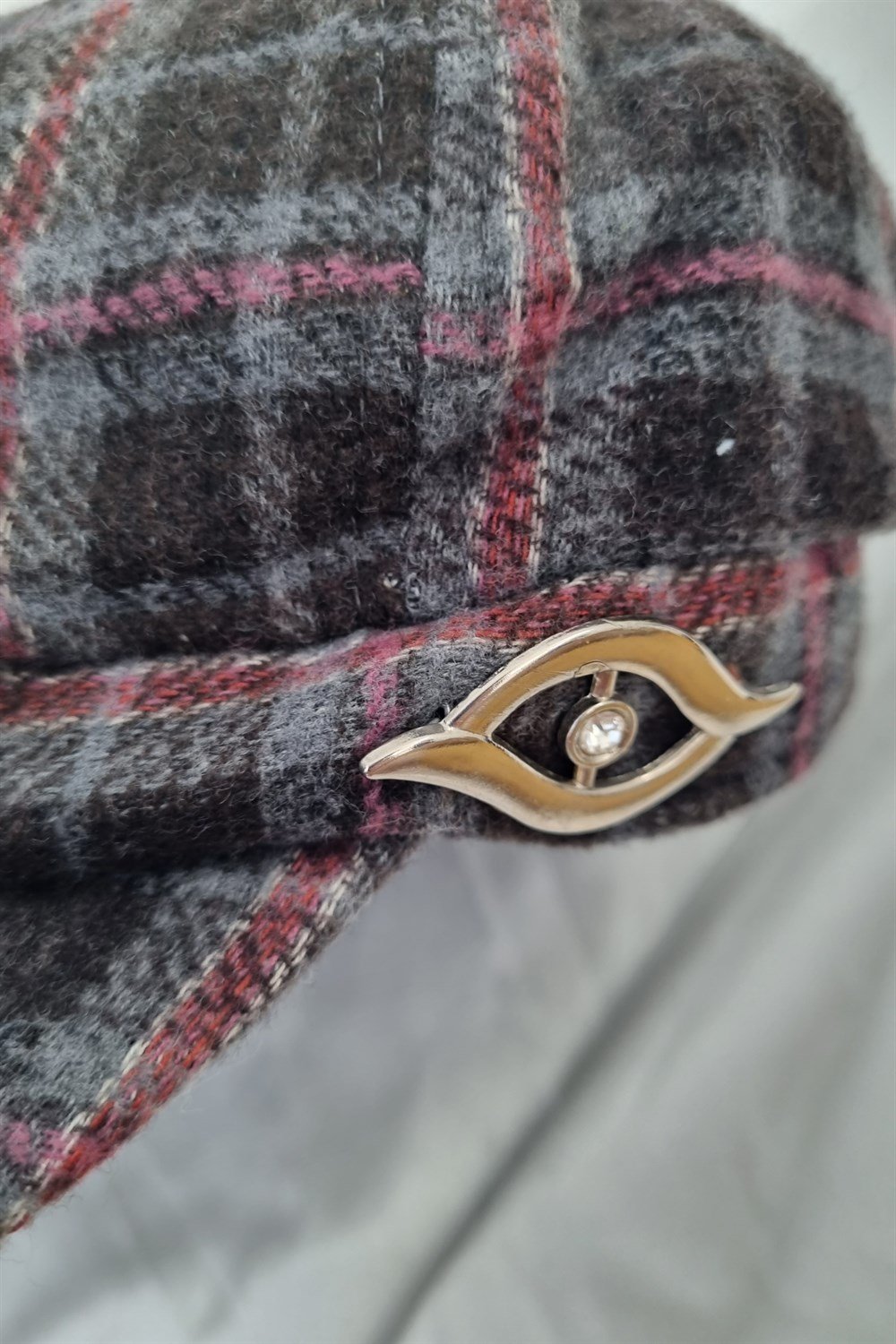 Plaid Detail Kasket