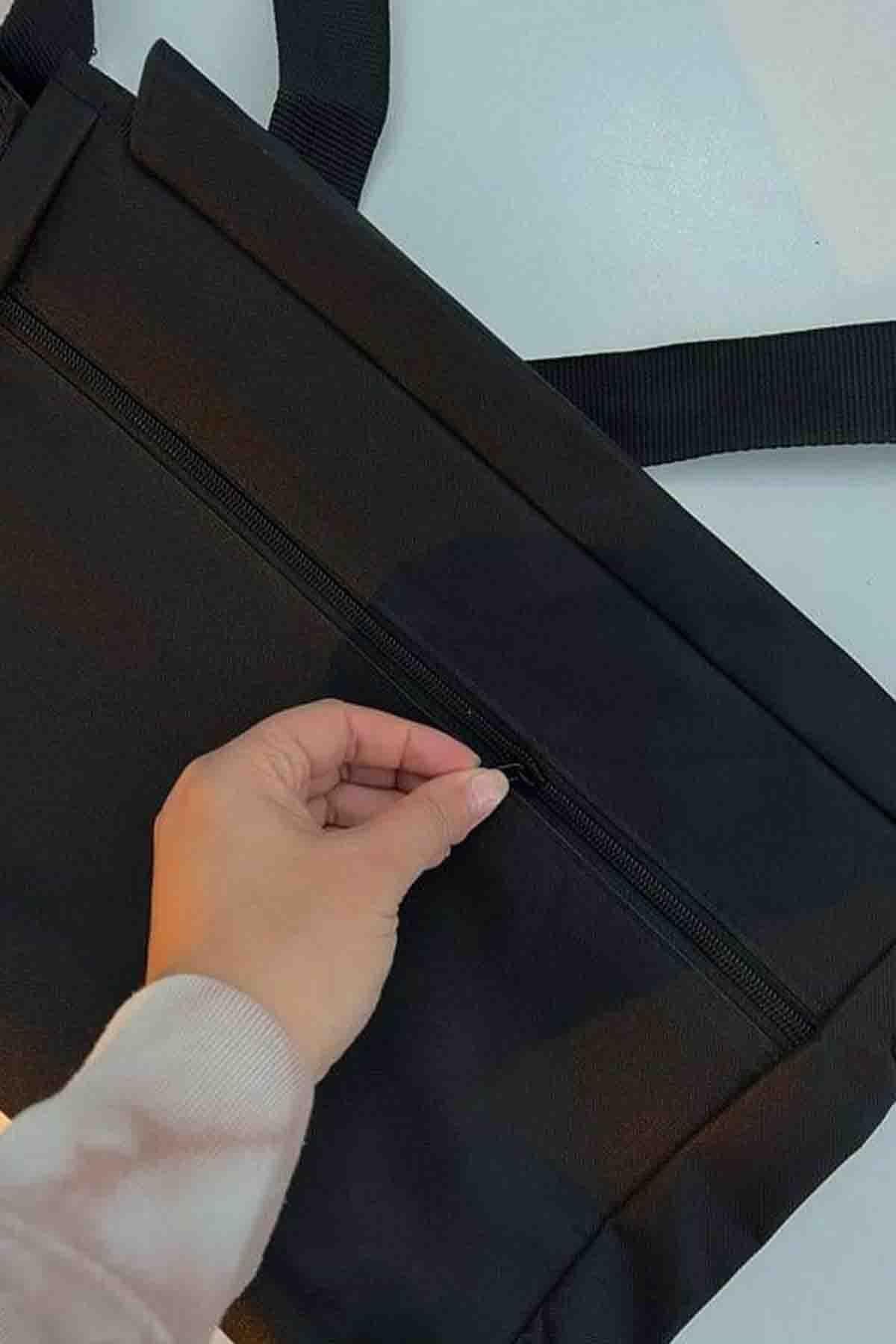 Red Pentegram Postacı Çantası