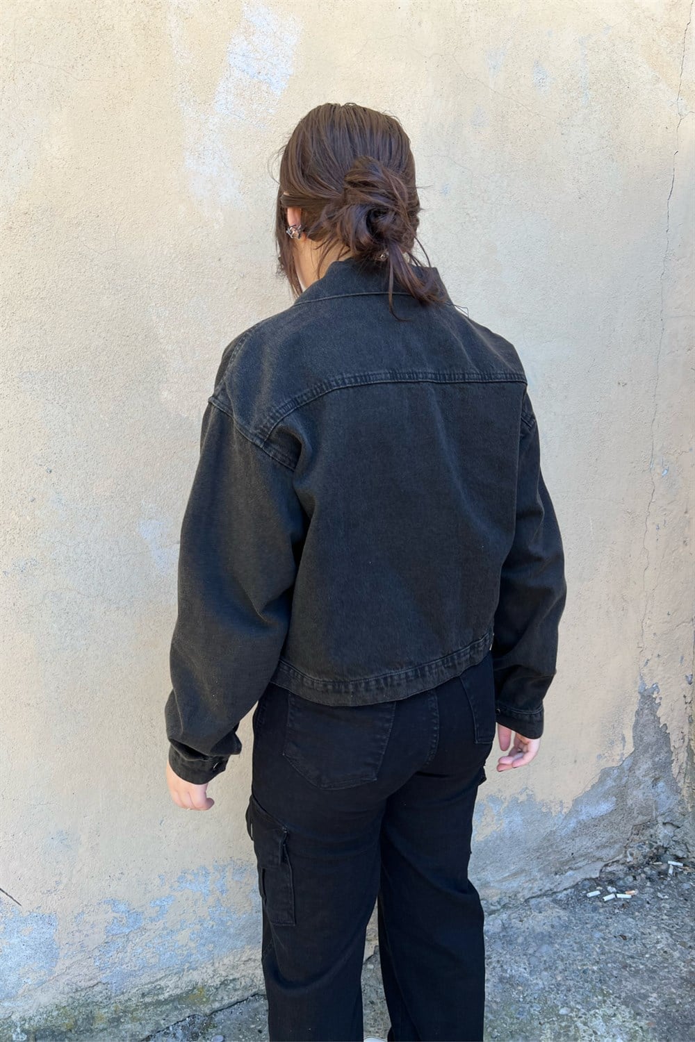 Siyah Cepli Kısa Denim Ceket