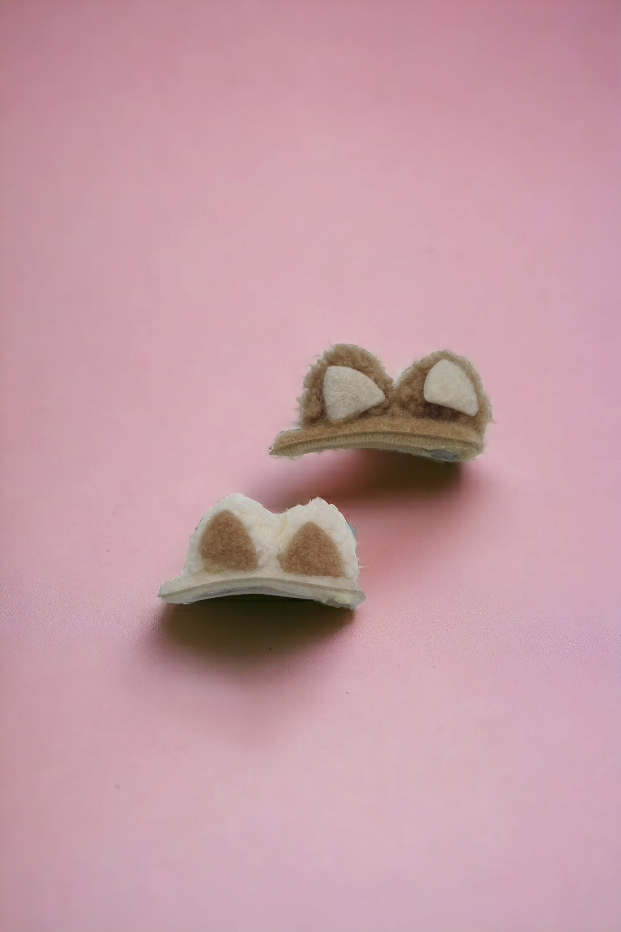 Üçgen Göz Ponpon Çıt Çıt Toka