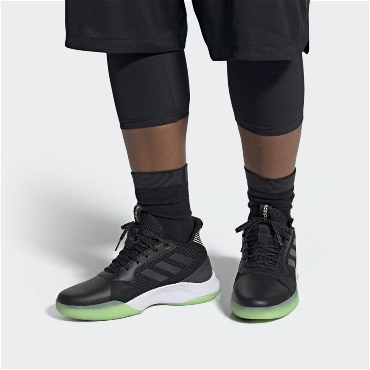 Adidas Runthegame Erkek Basketbol Ayakkabısı