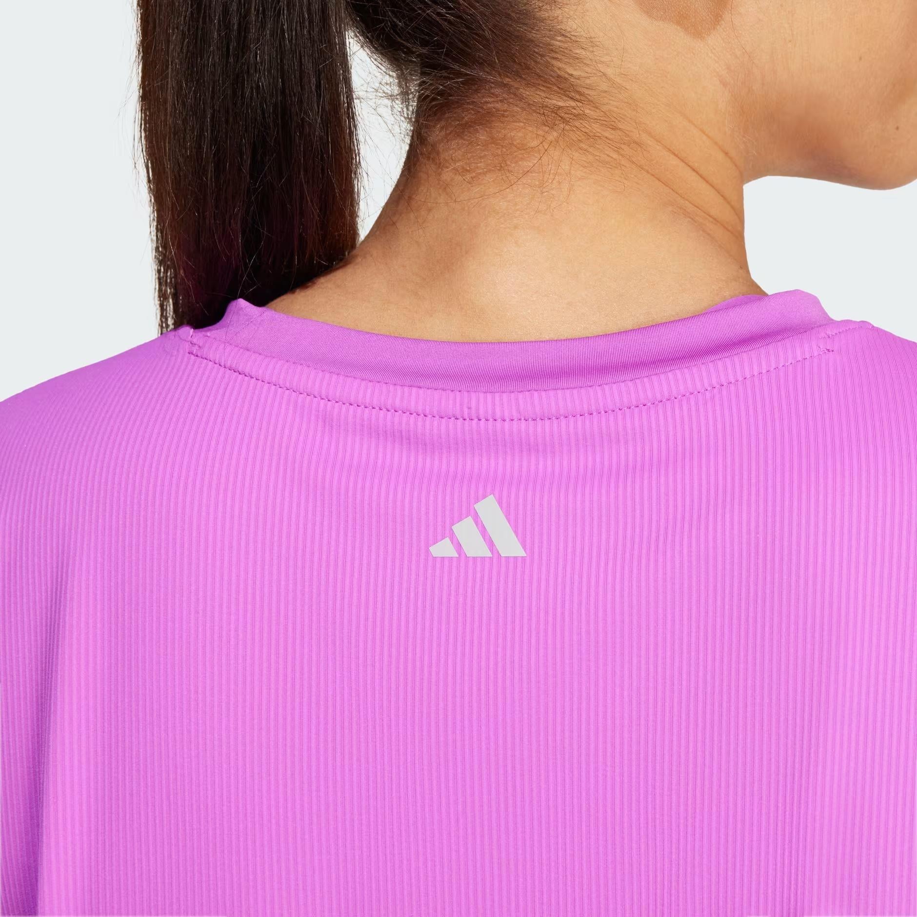 Adidas Studıo T-Shırt Kadın Tişört