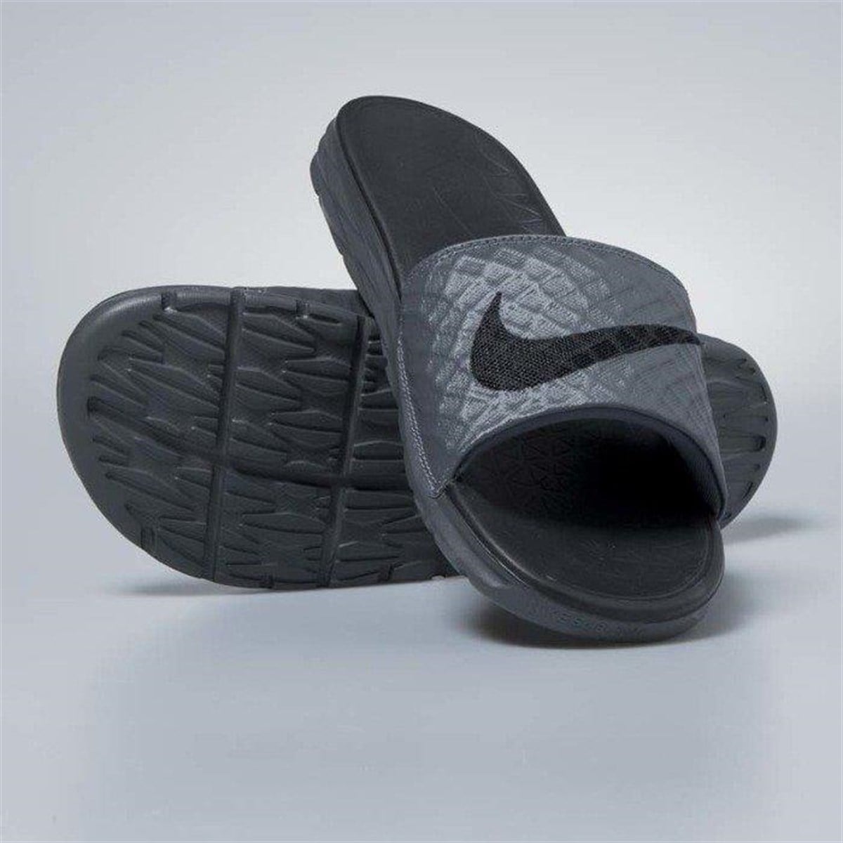 Nike Benassı Solarsoft Erkek Terlik