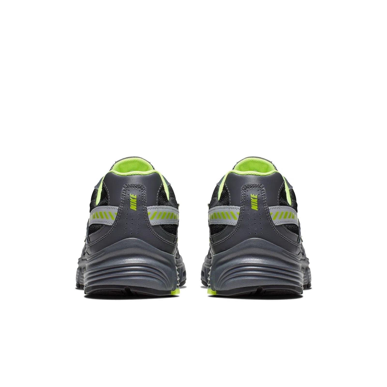 Nike initiator Erkek Spor Ayakkabısı 394055