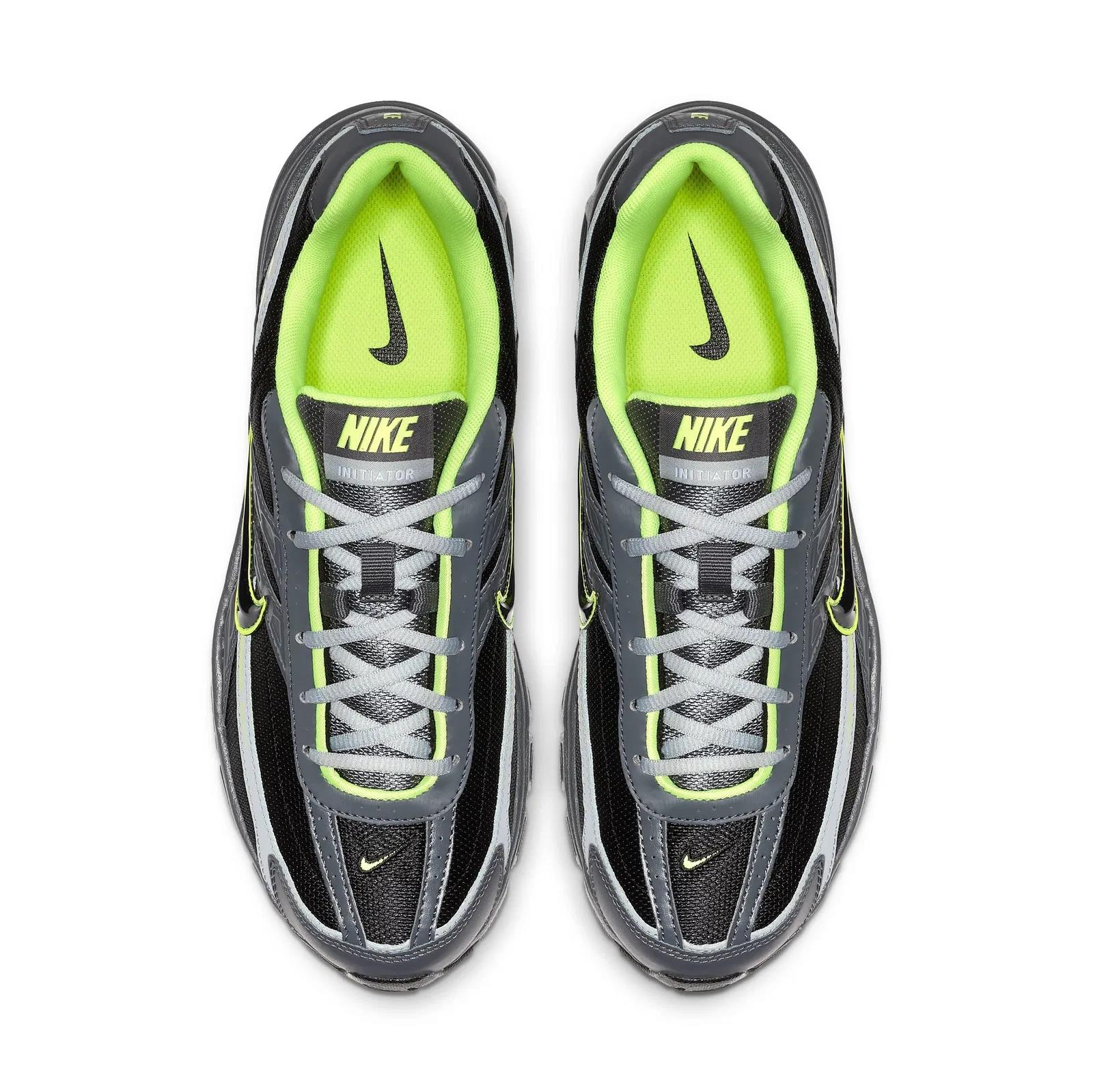 Nike initiator Erkek Spor Ayakkabısı 394055