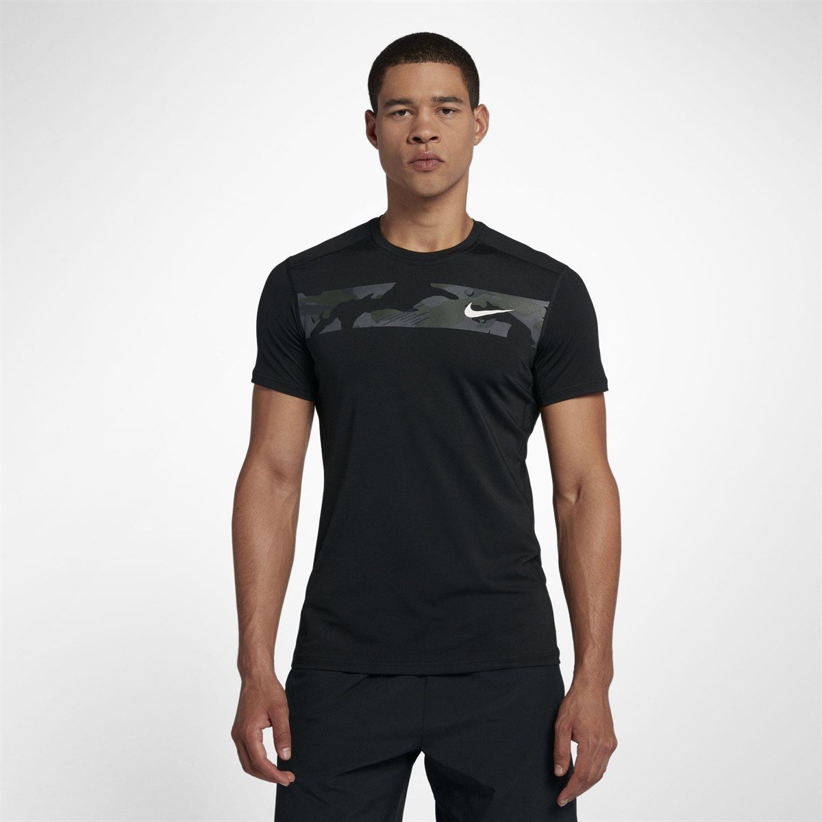 Nike M Nk Bslyr Top Ss 2L Cmo Erkek Tişört