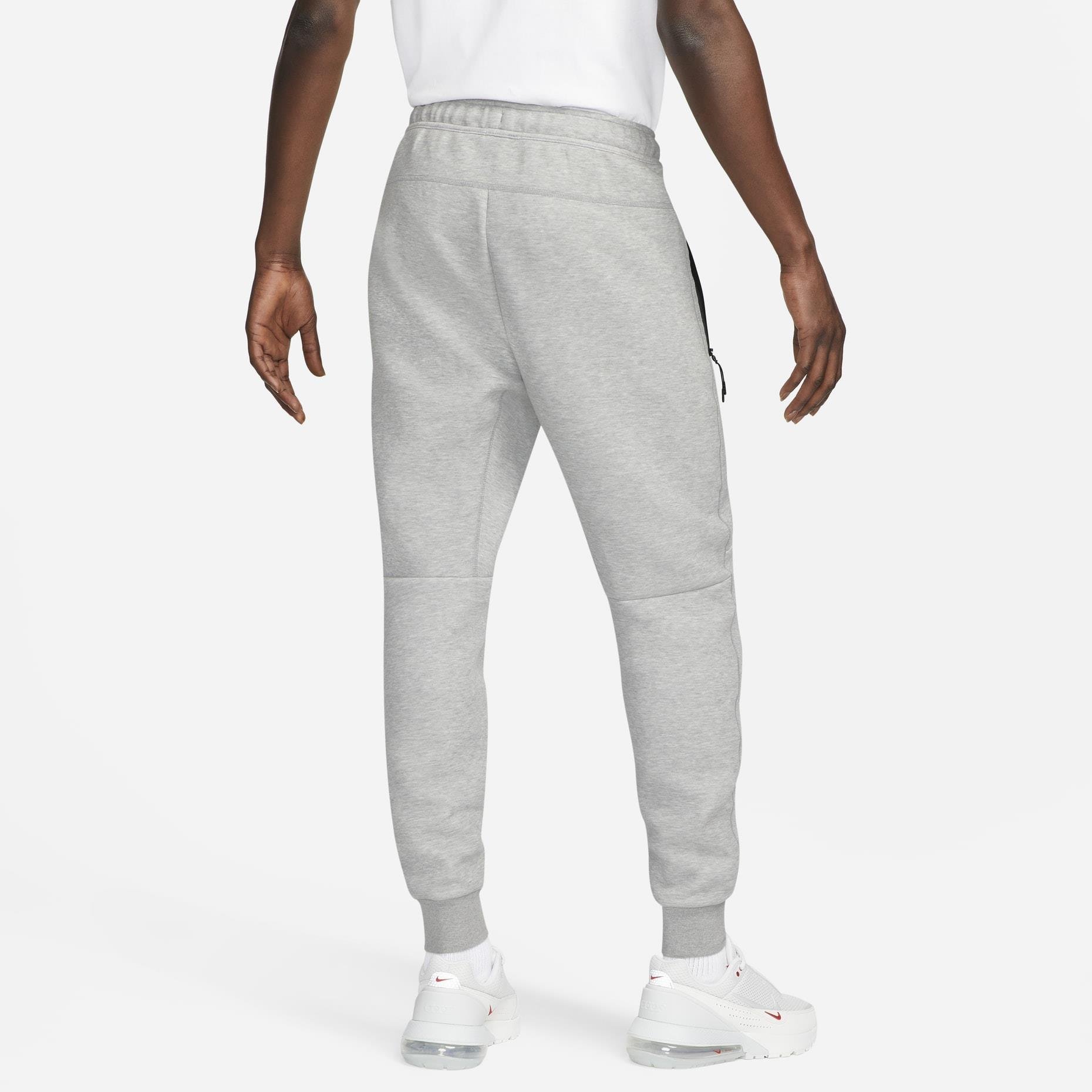 Nike M Nk Tch Flc Jggr Erkek Eşofman Altı FB8002