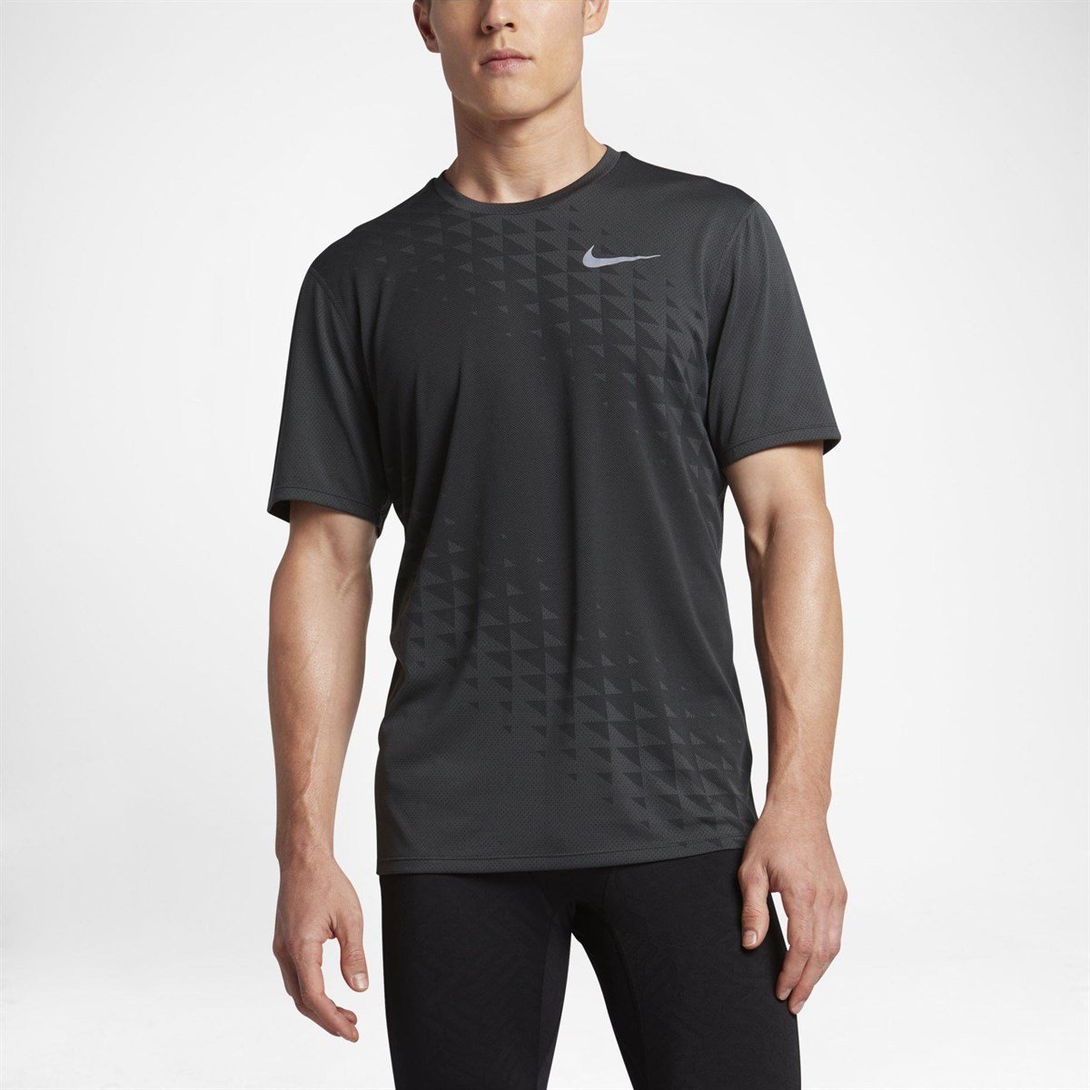 Nike M Nk Znl Cl Relay T Erkek Tişört