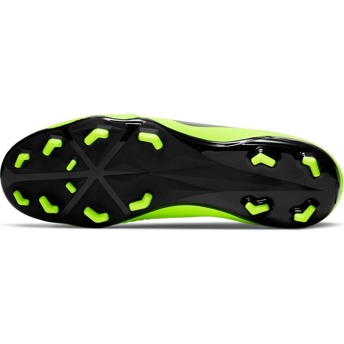 Nike Phantom Venom Club Fg Erkek Krampon