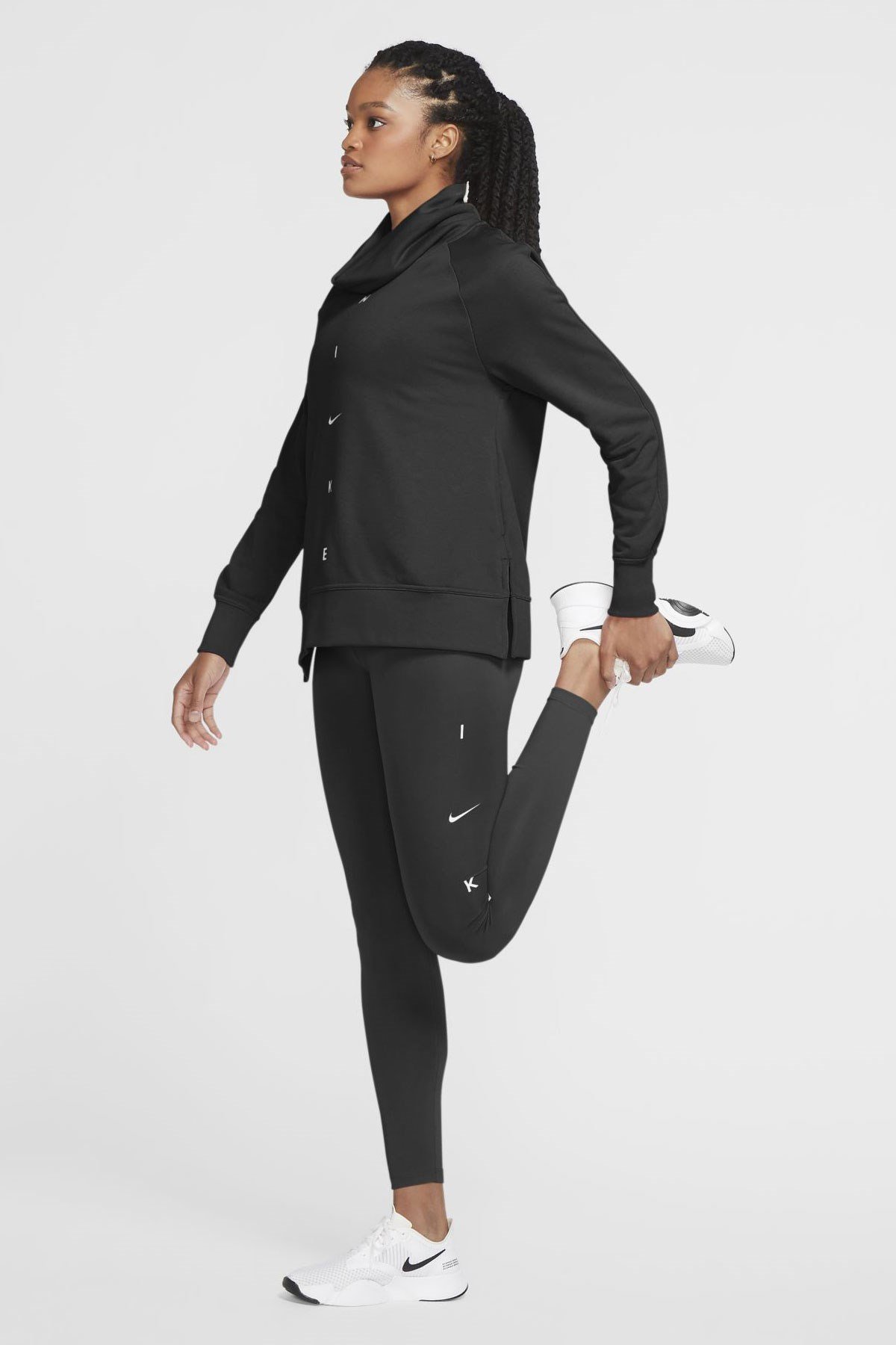 Nike W Nk Dry Get Fıt Flc Cowl Nk G Kadın Tişört