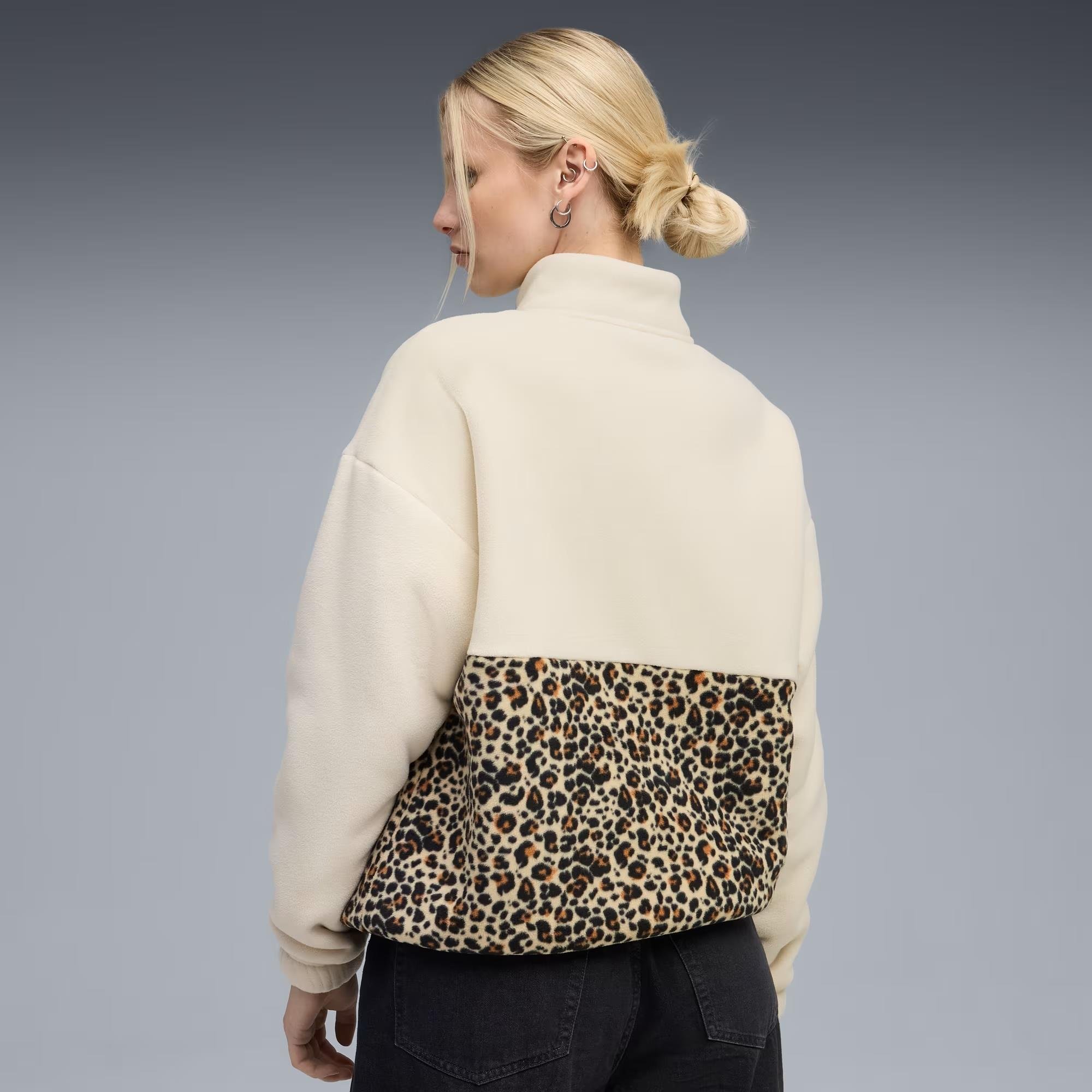 Puma Ess Graphic Animal Crew Kadın Sweat 688083