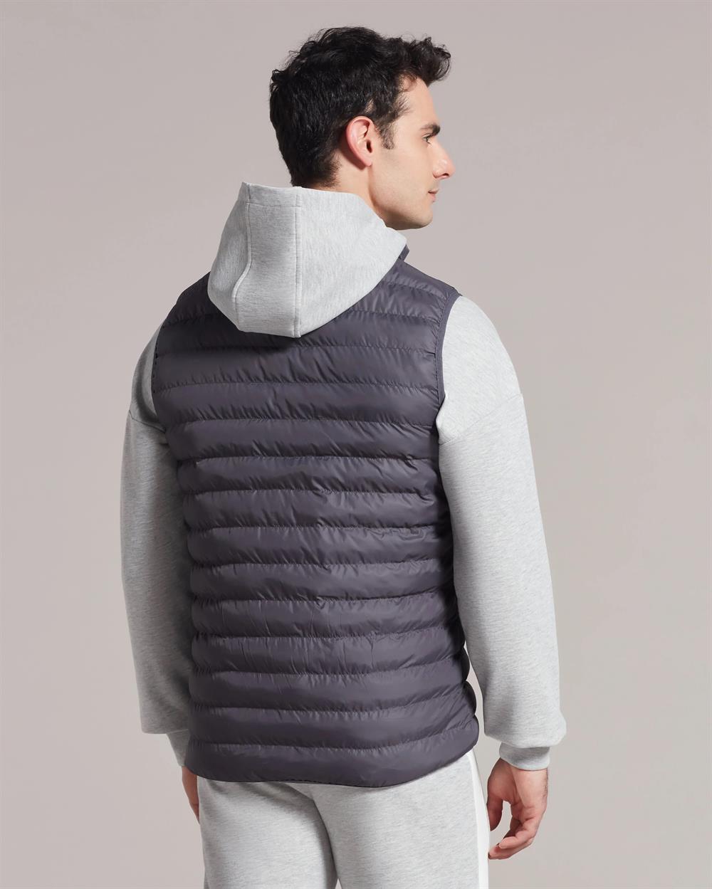 Skechers M Essential Vest Erkek Yelek