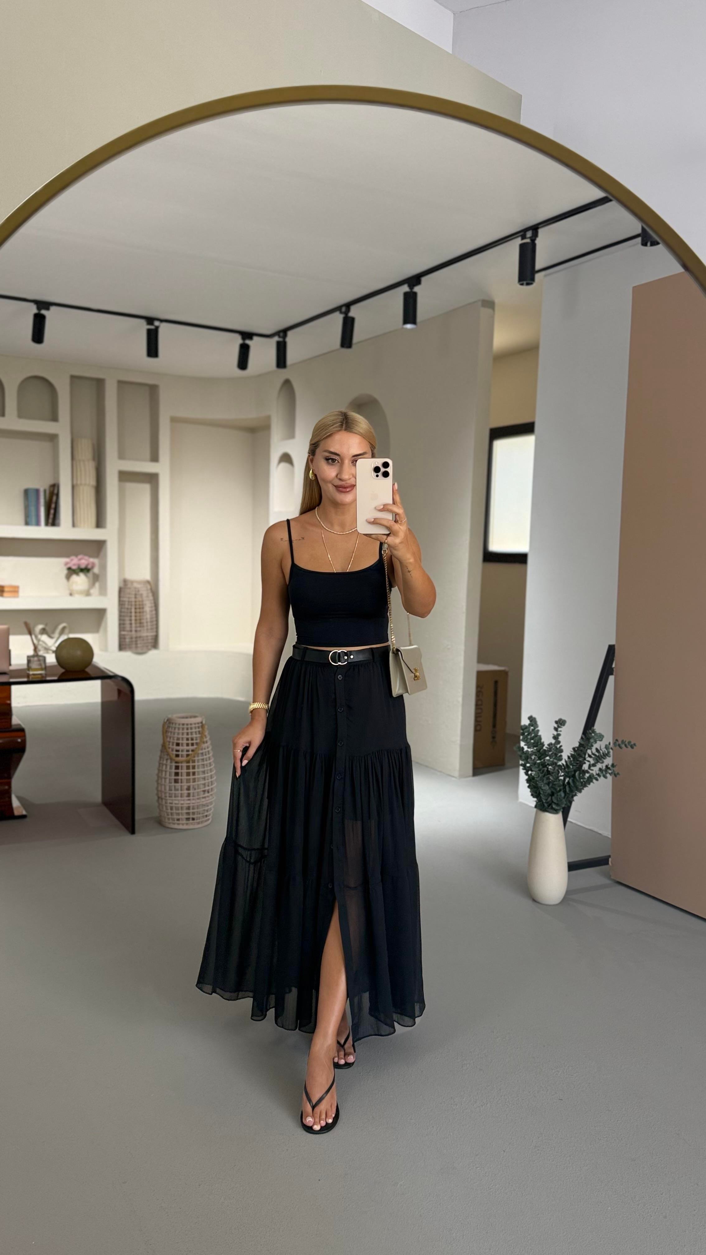 Kemerli Boydan Düğmeli Siyah Şifon Etek