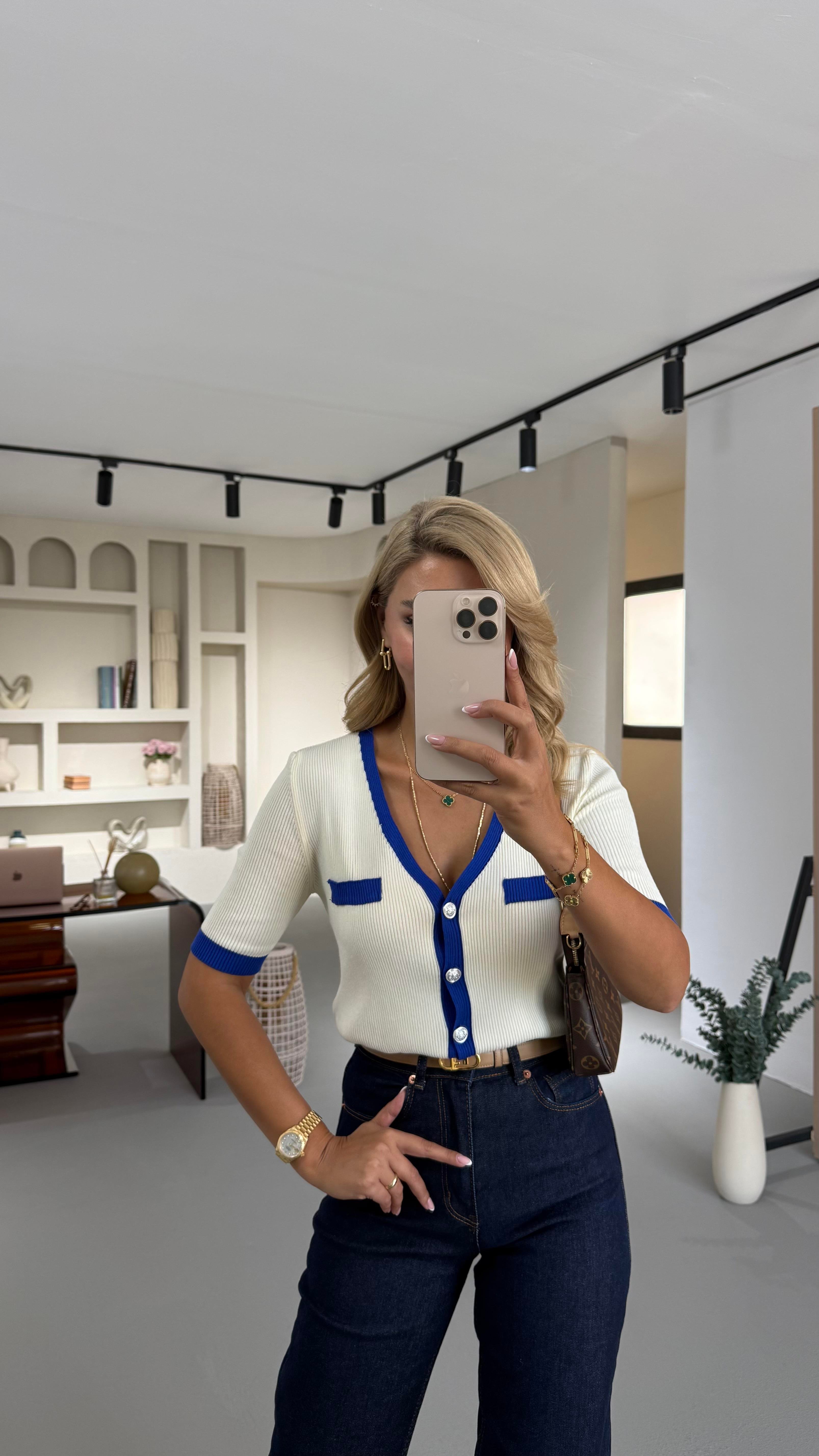 Saks Biyeli Düğme Detay Ekru Triko