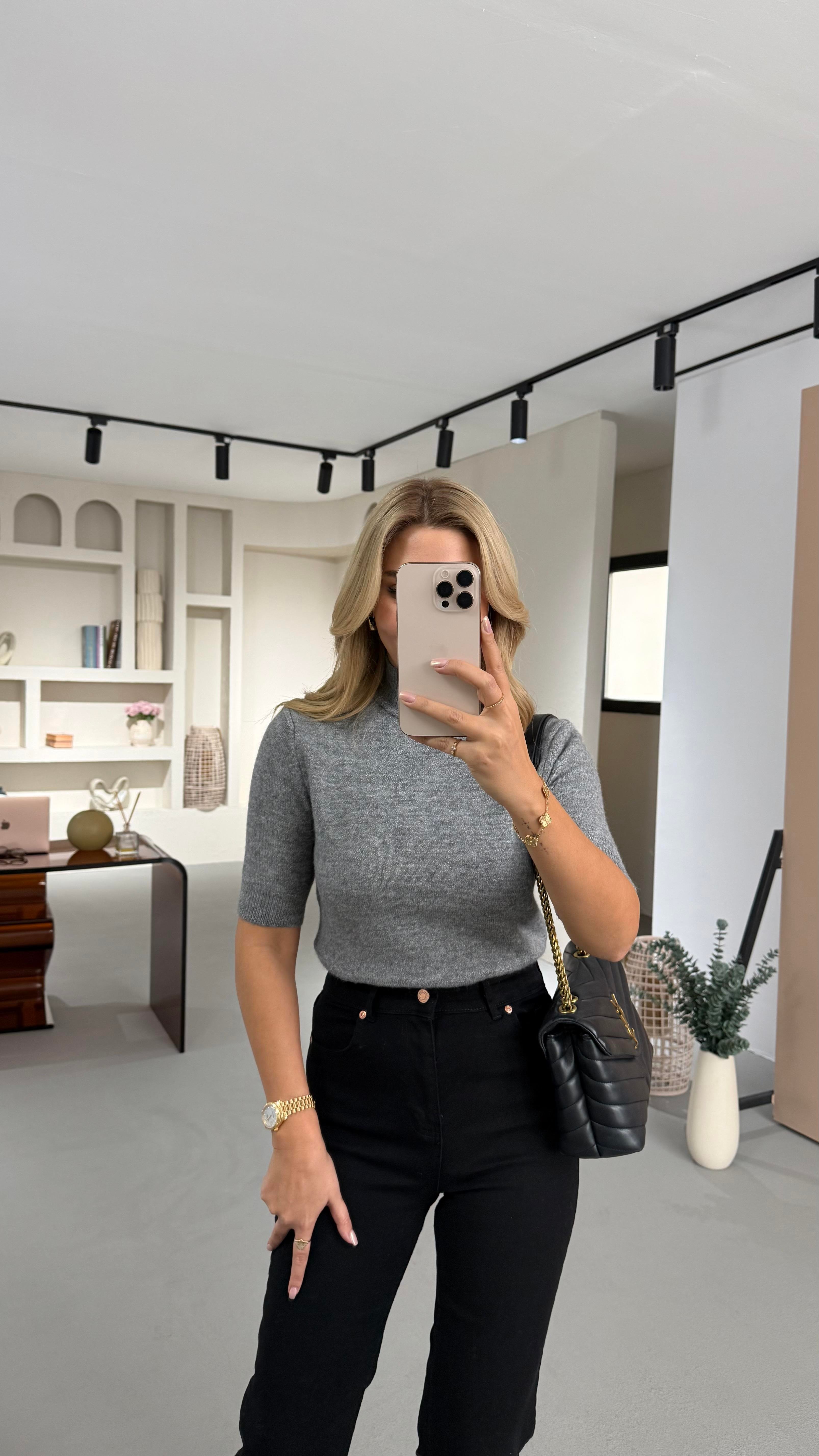 Yarım Balıkçı Kısa Kol Yumuşak Doku Melanjlı Gri Kazak