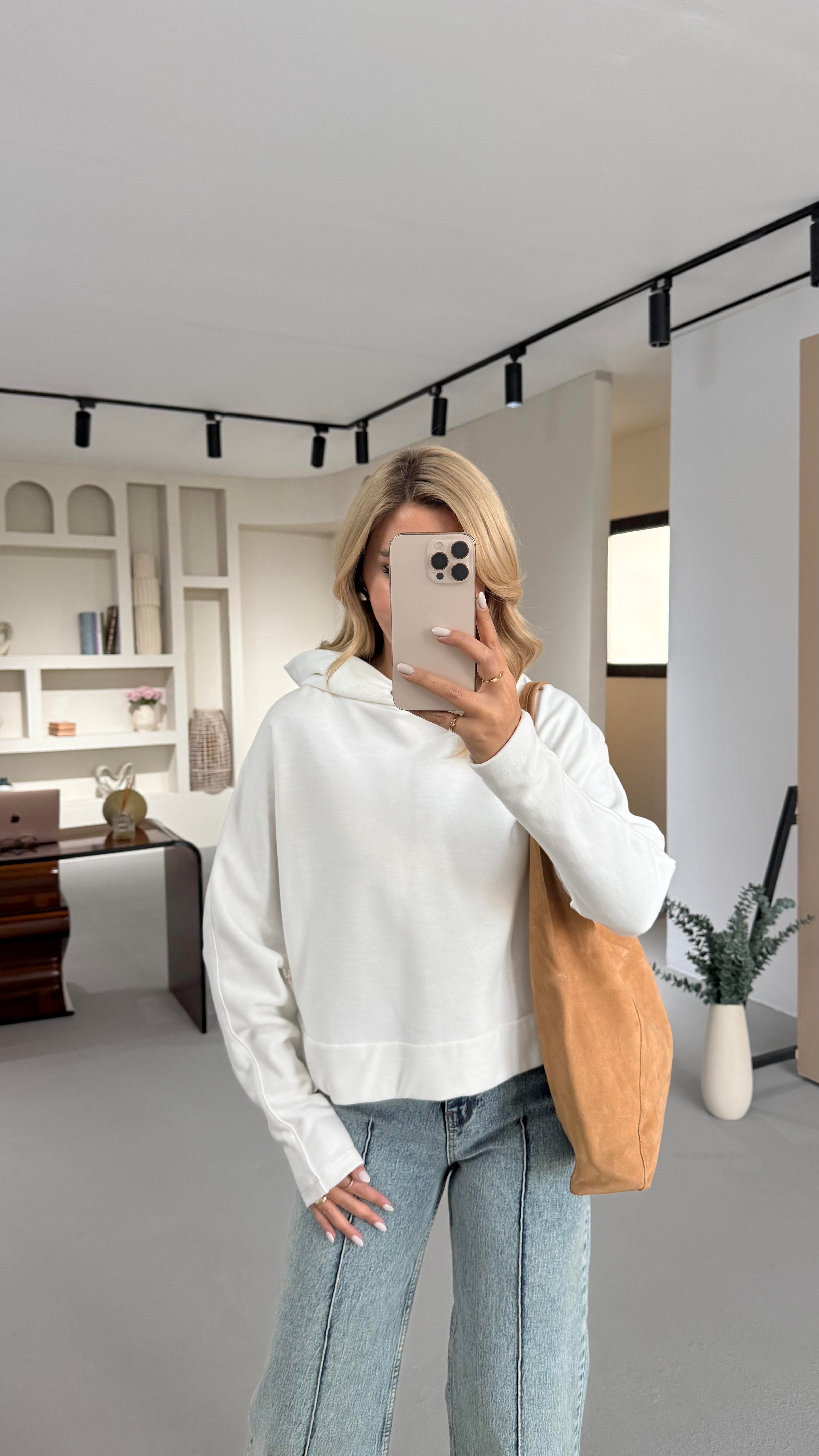 Sırt Düğme Detay Kapüşonlu Beyaz Sweatshirt