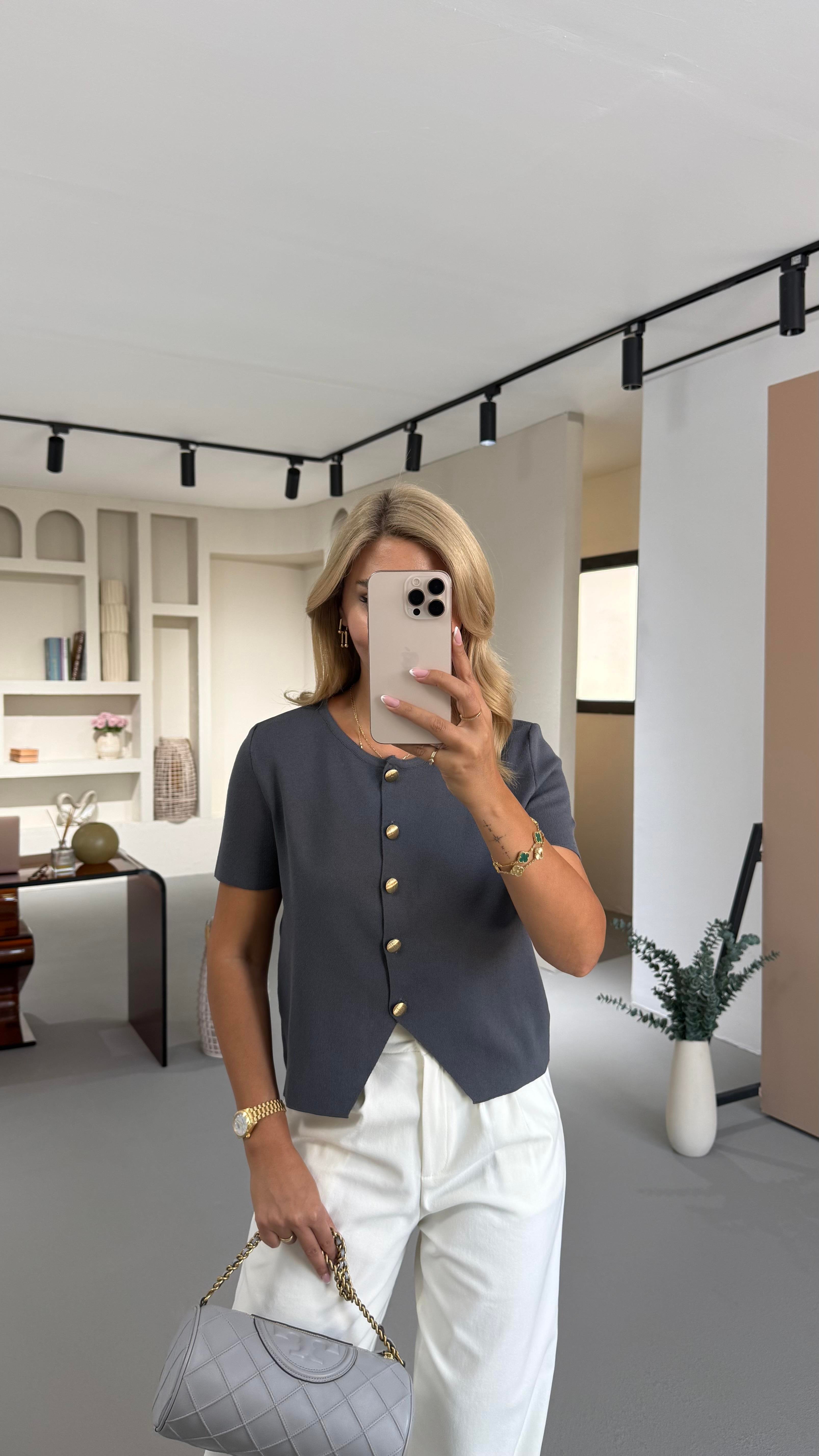 Gold Düğme Detay Kısa Kol Antrasit Triko Hırka