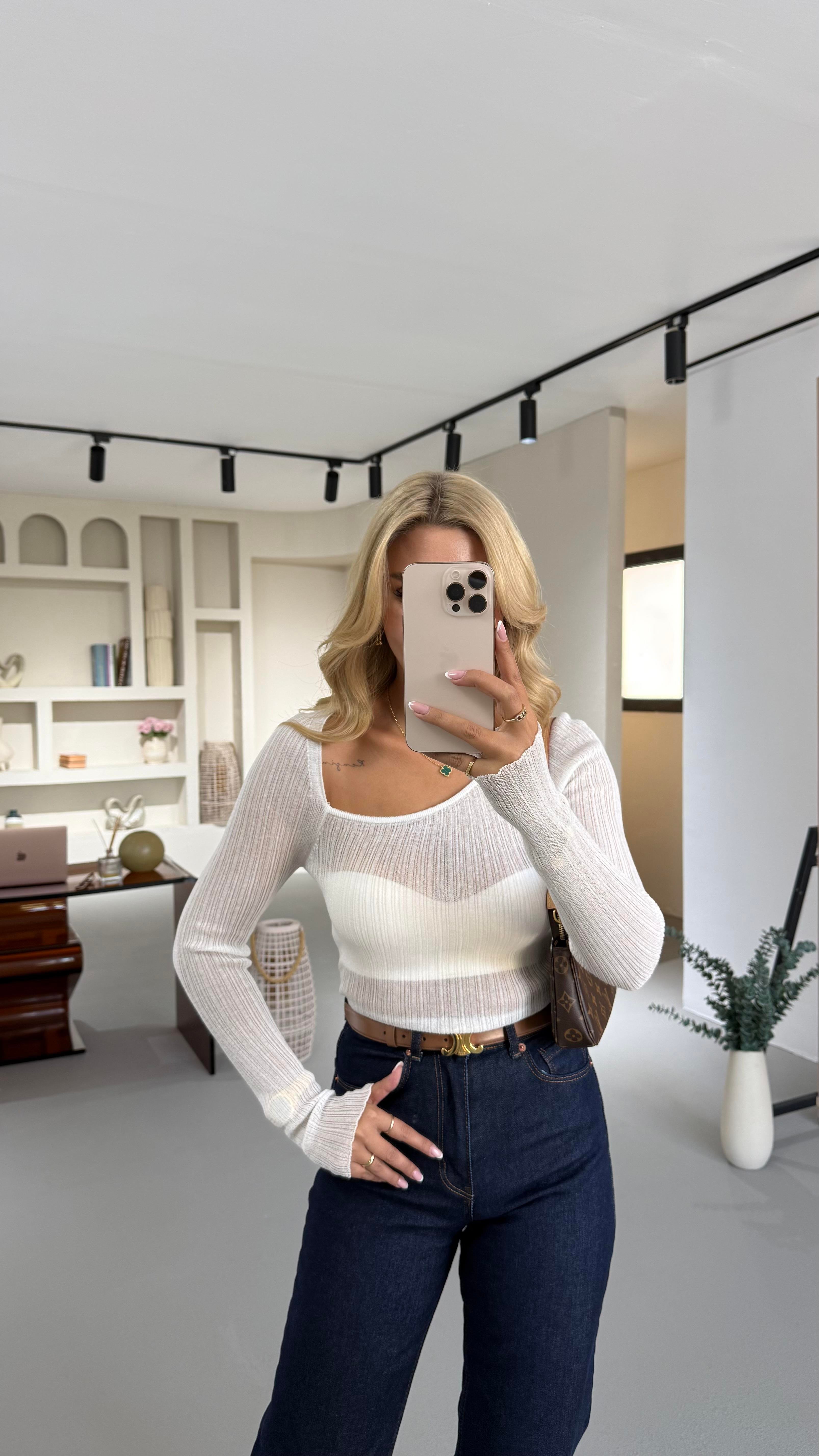 Asimetrik Yaka Transparan Ekru Merserize Bluz