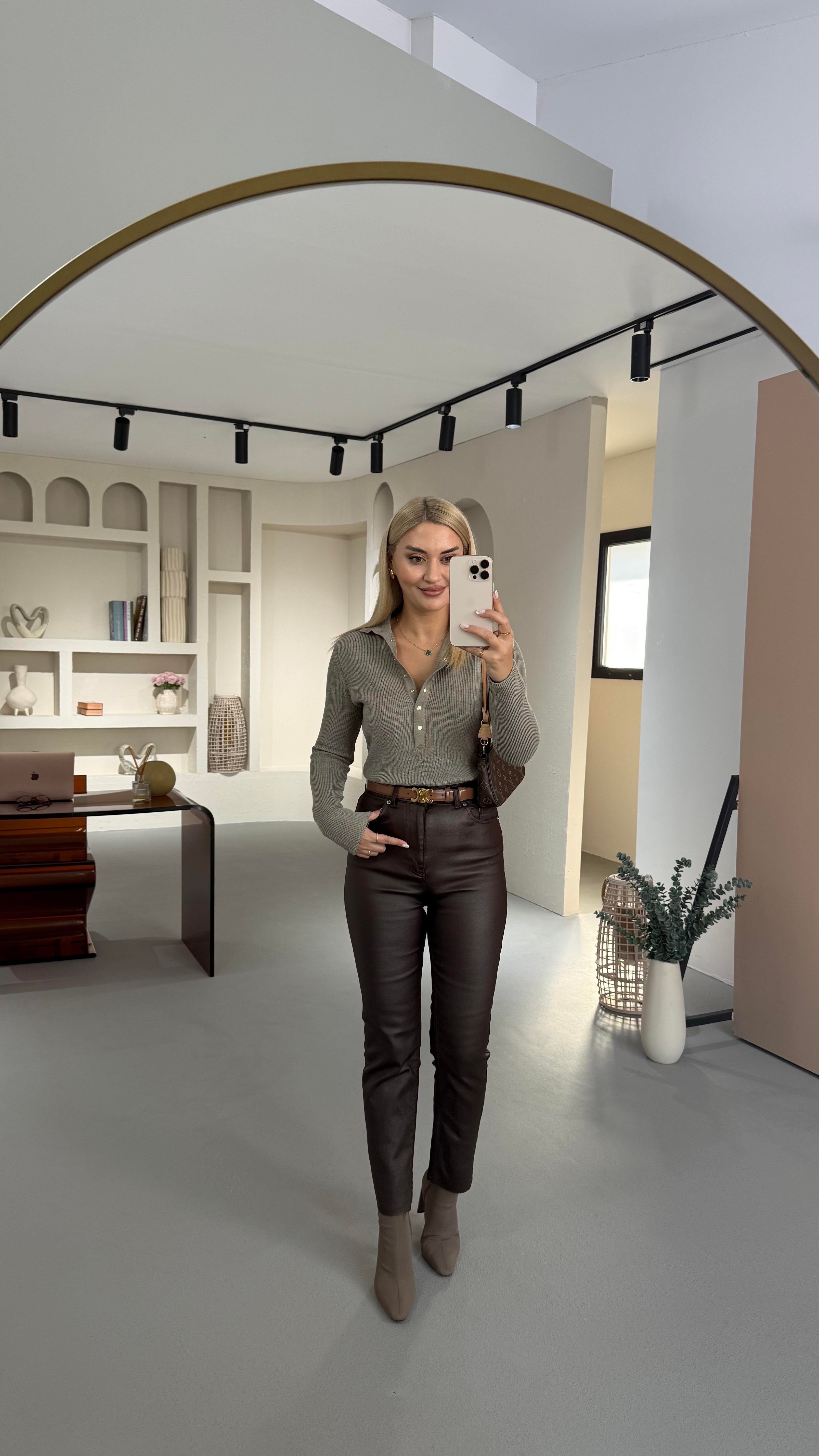 Premium Seri Kesik Paça Kahve Mumlu Pantolon