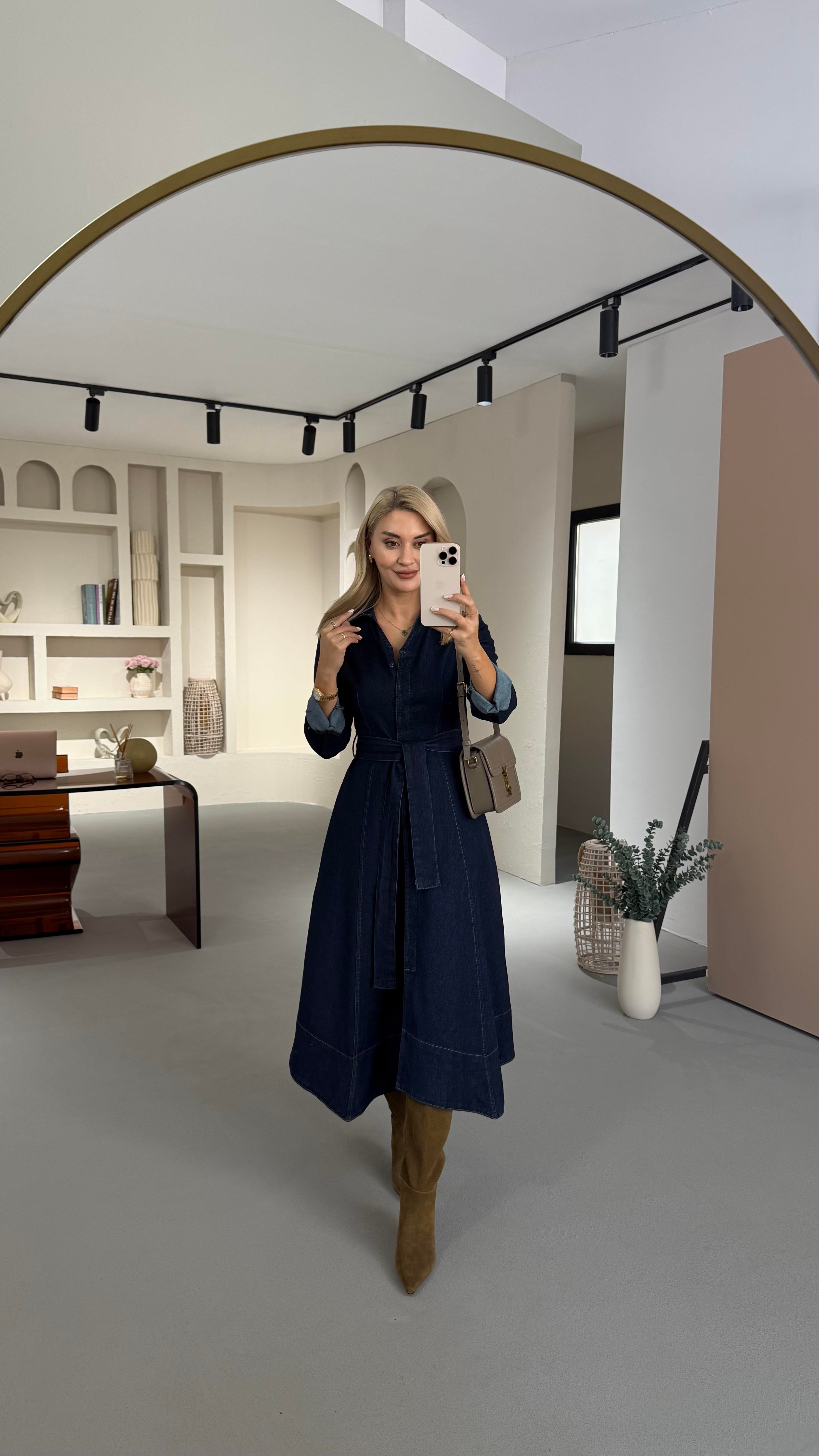 Boydan Düğmeli Asimetrik Kesim Lacivert Likralı Denim Elbise