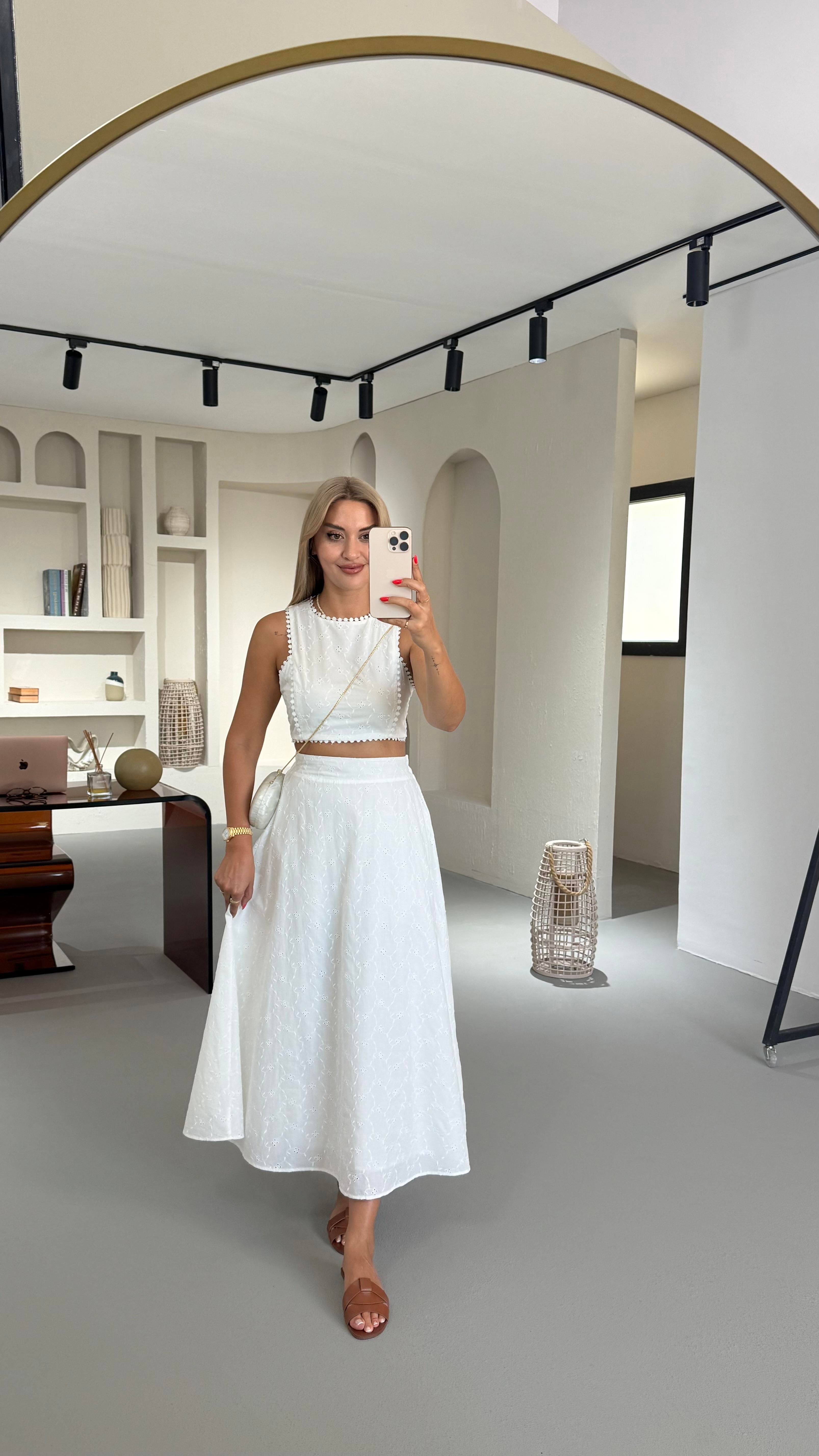 Beyaz Fisto Etek Büstiyer Takım