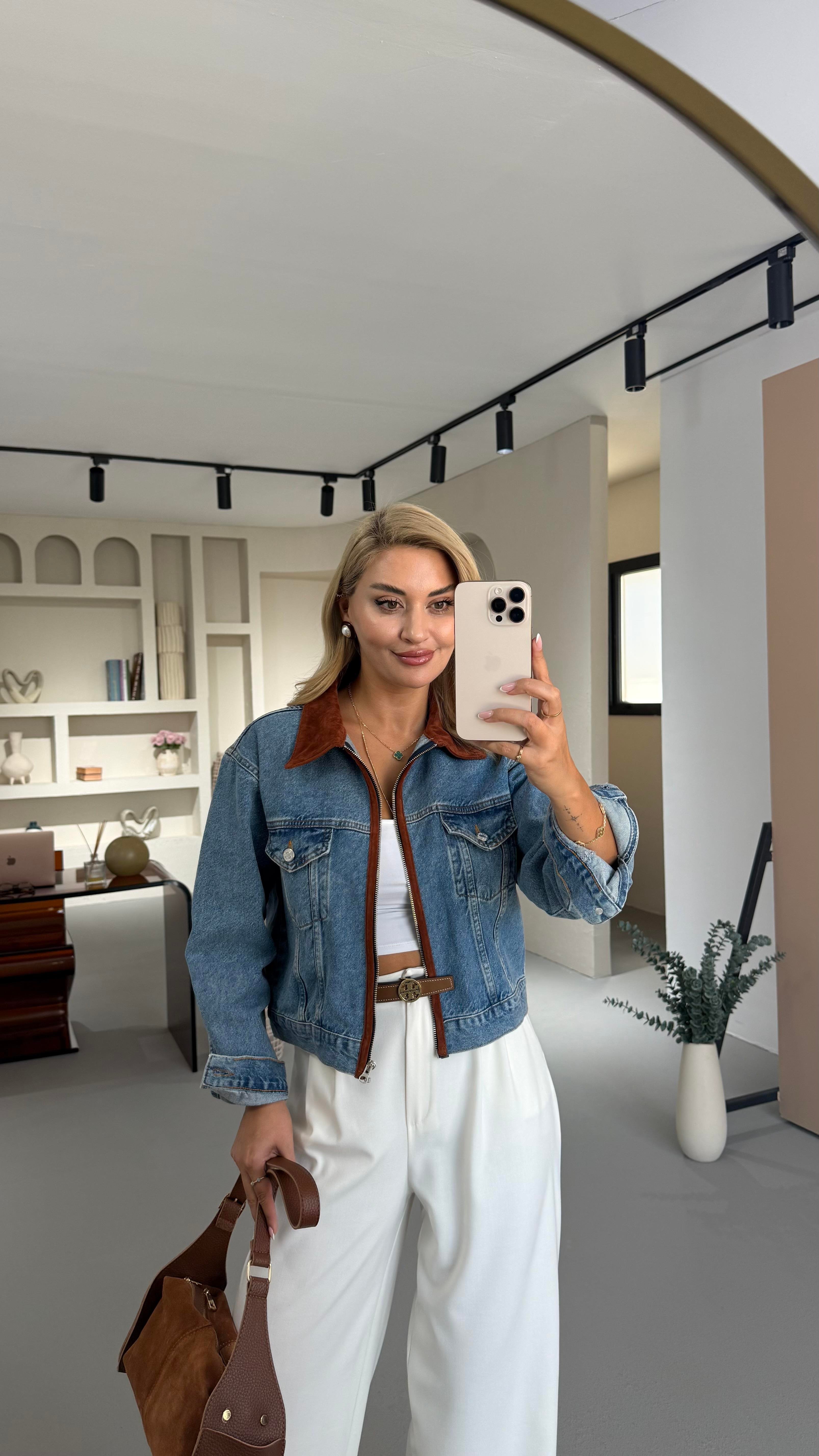 Süet Yaka Detay Fermuarlı Mavi Denim Ceket