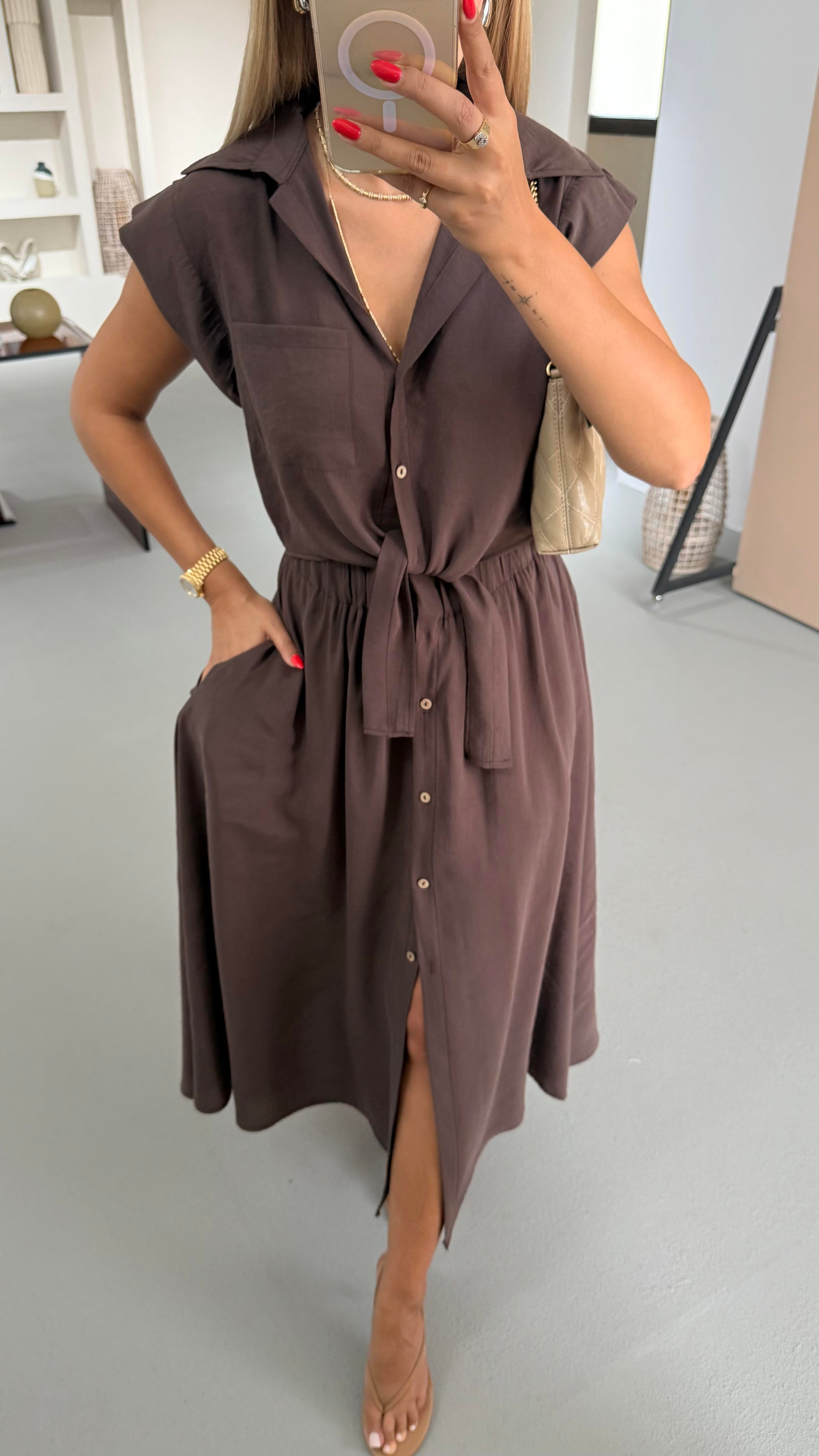 Boydan Düğmeli Bağlama Detay Kahve Tensel Gömlek Elbise