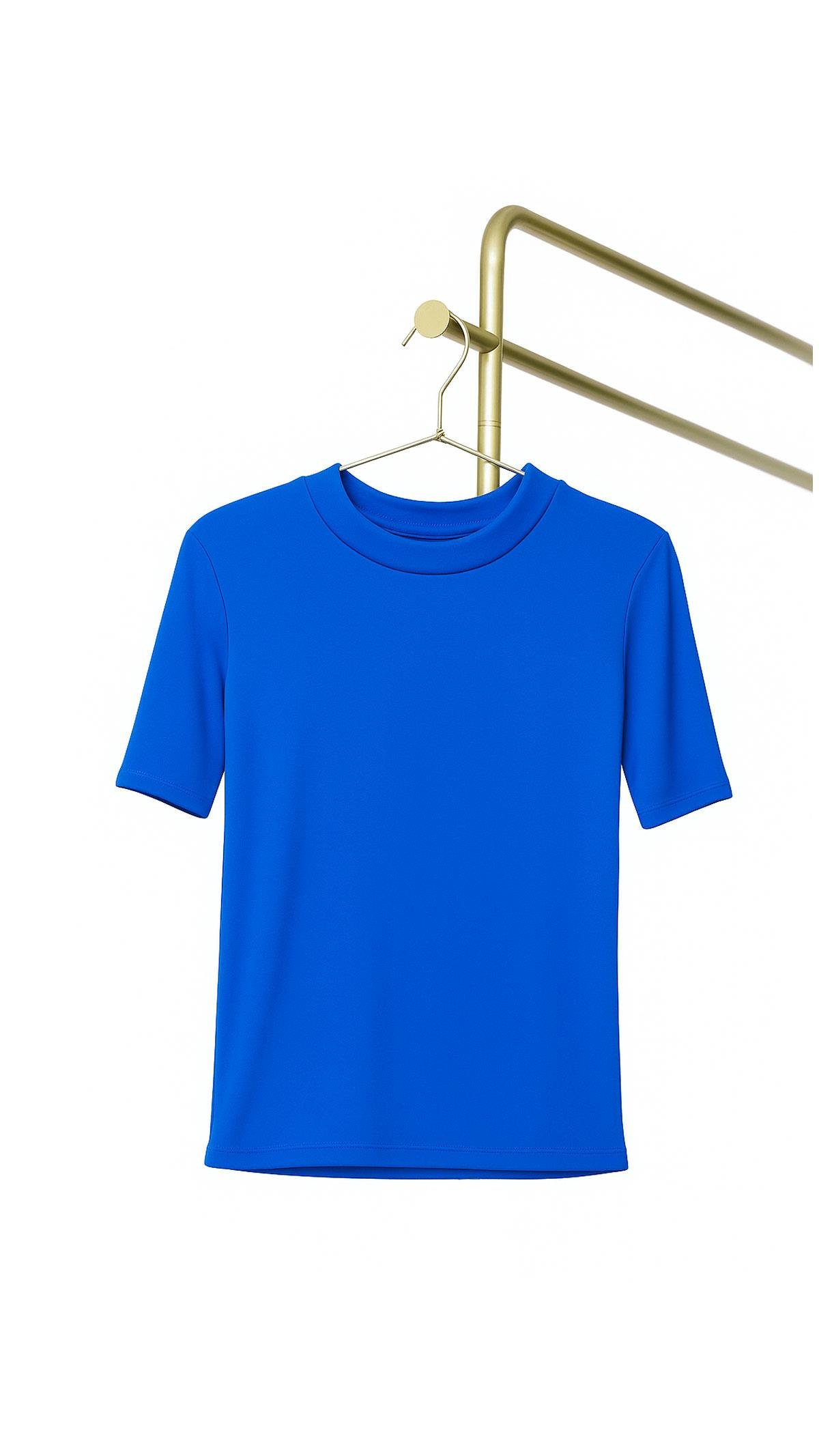 Dik Yaka Pamuklu Fit Basic Tshirt